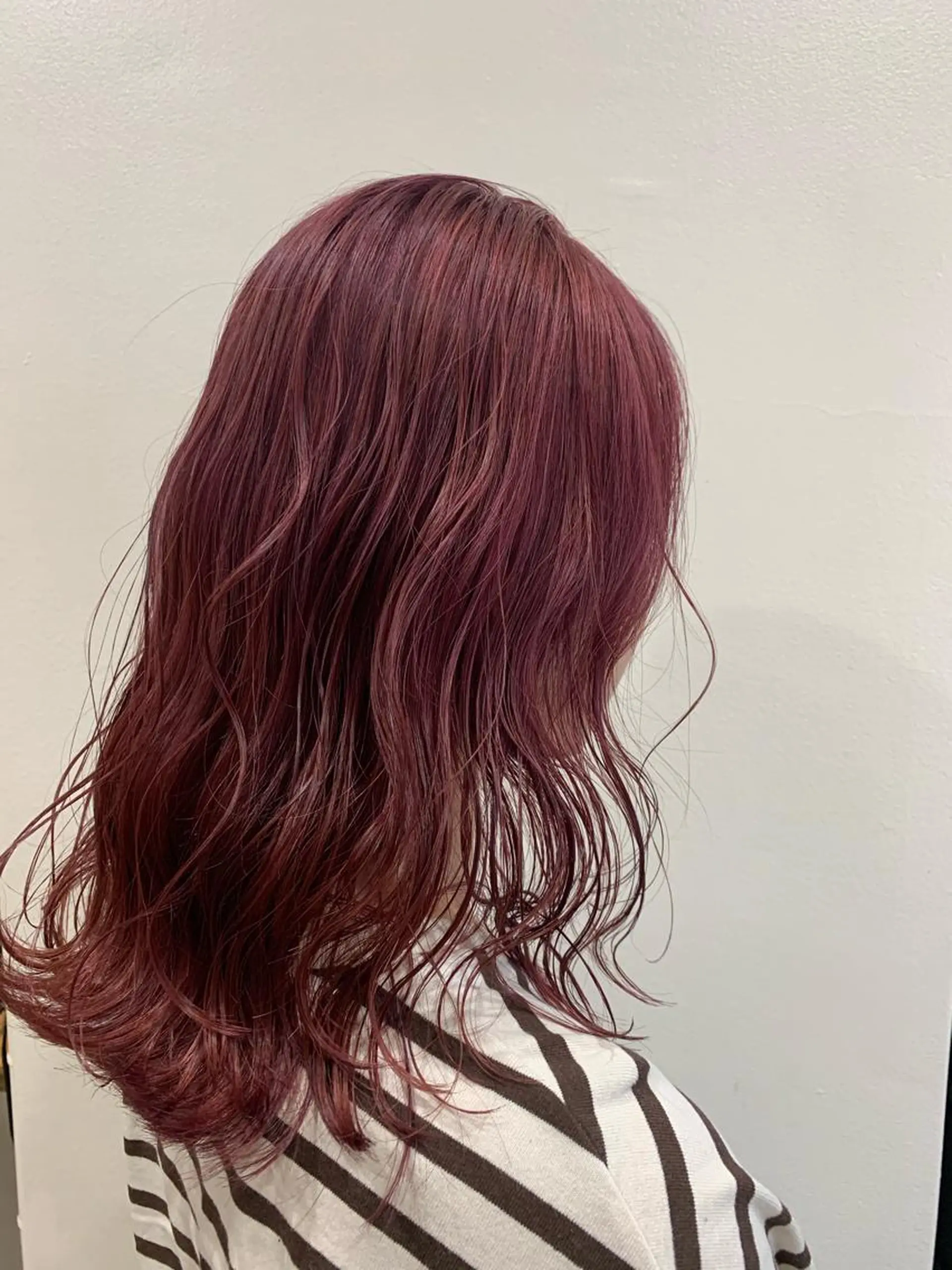 セミロング ヘアカラー トリートメント ヘッドスパ ヘアセット 山口 竣也のヘアスタイル