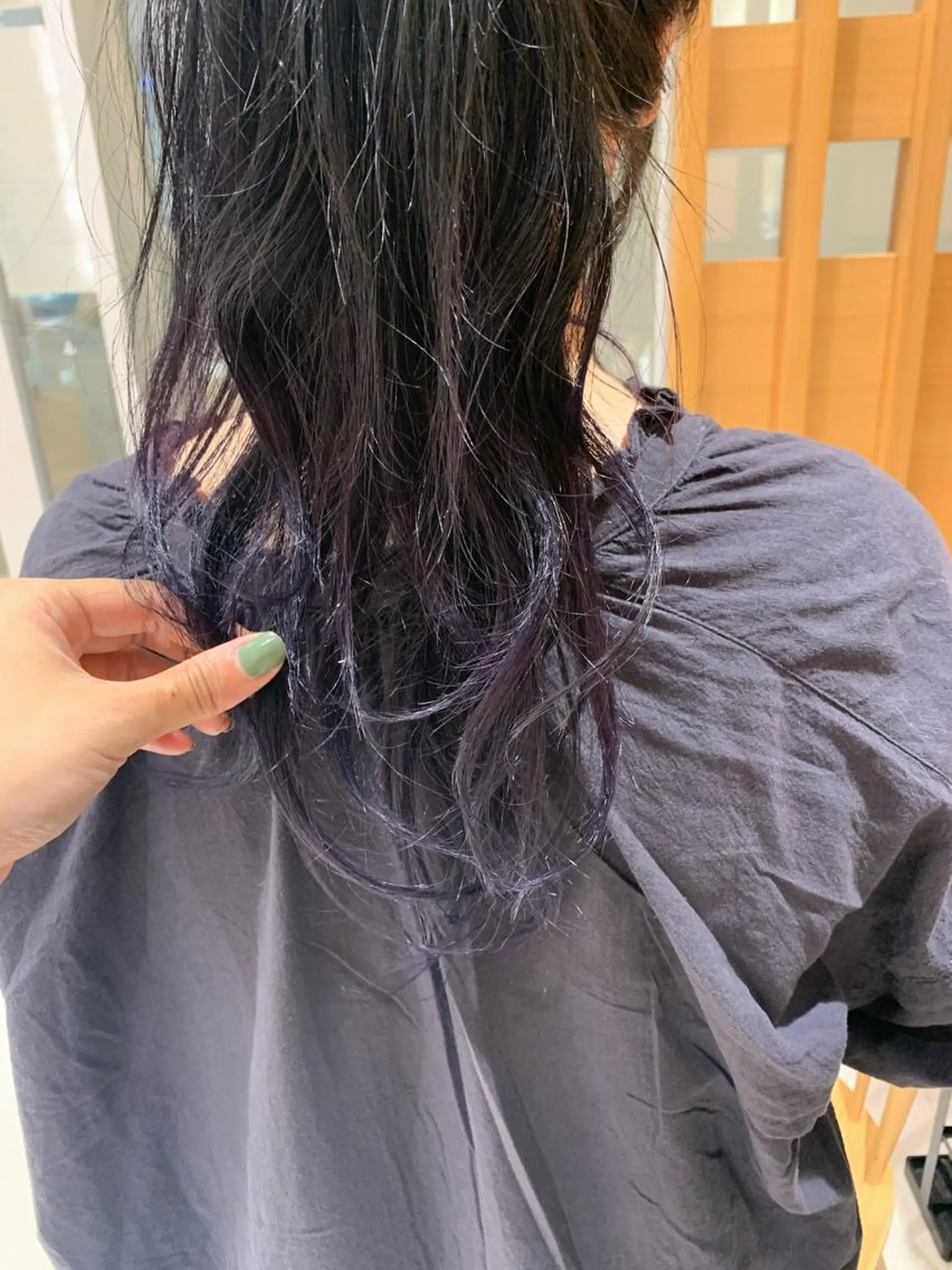 カラー 下川 由貴のヘアスタイル