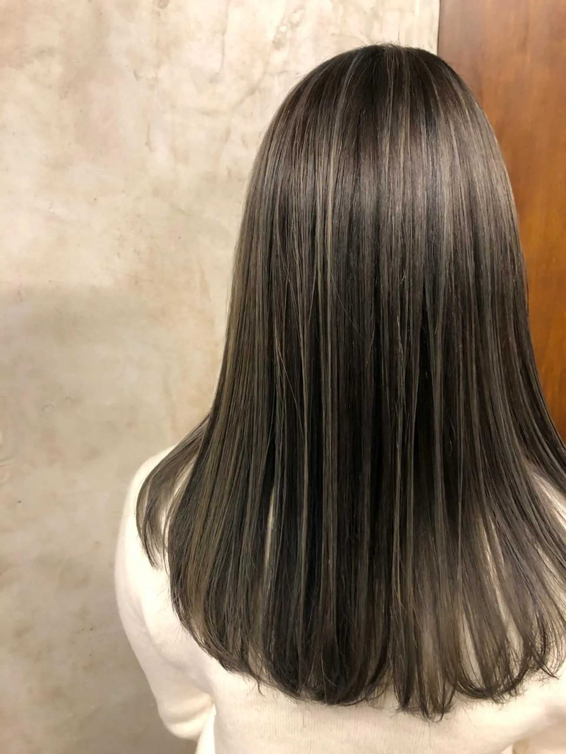 ロング カラー バレイヤージュ ブリーチ ケアブリーチ グラデーションカラー ハイライトカラー ヘアカラー sweetroom茅ヶ崎南口店所属・∮フェードスタイル∮ 加藤嘉陛のヘアスタイル