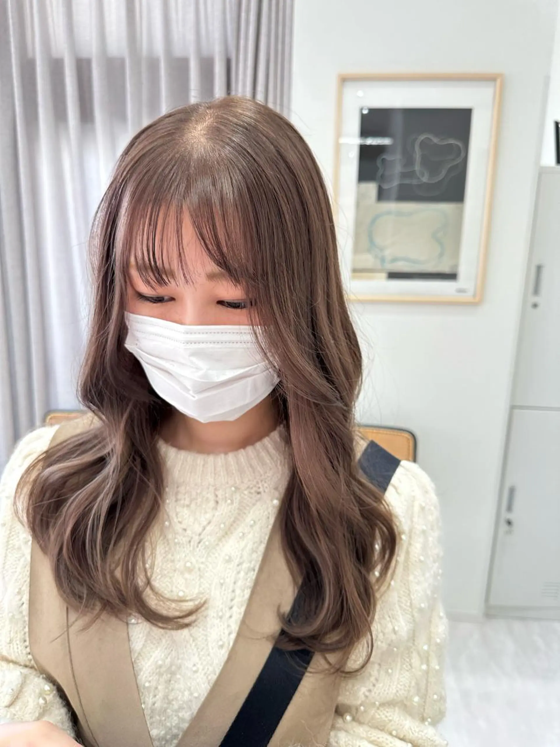 セミロング カラー アディクシーカラー ベージュカラー ブリーチ ブラウンカラー ブラウンベージュ ヘアカラー 韓国ヘア顔周りカット 艶髪ベージュtamaのヘアスタイル