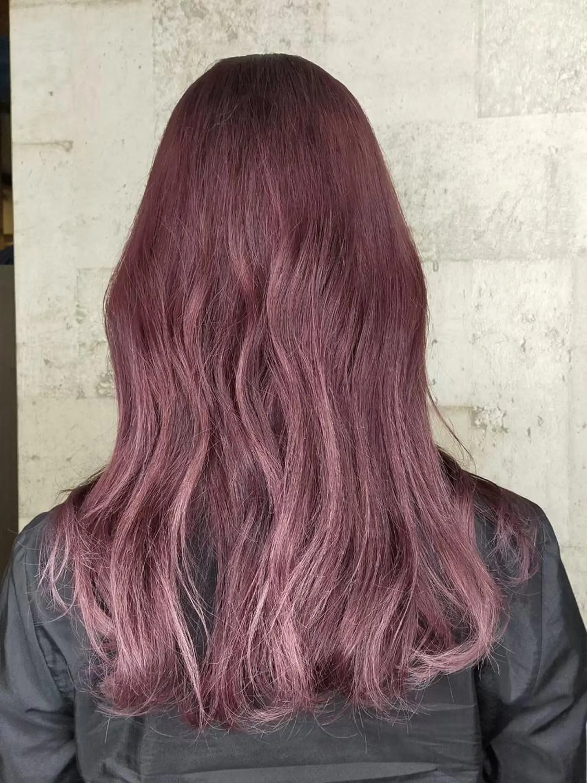 セミロング カット ヘアカラー パーマ指名No.1 🥇間々田　旺輝のヘアスタイル