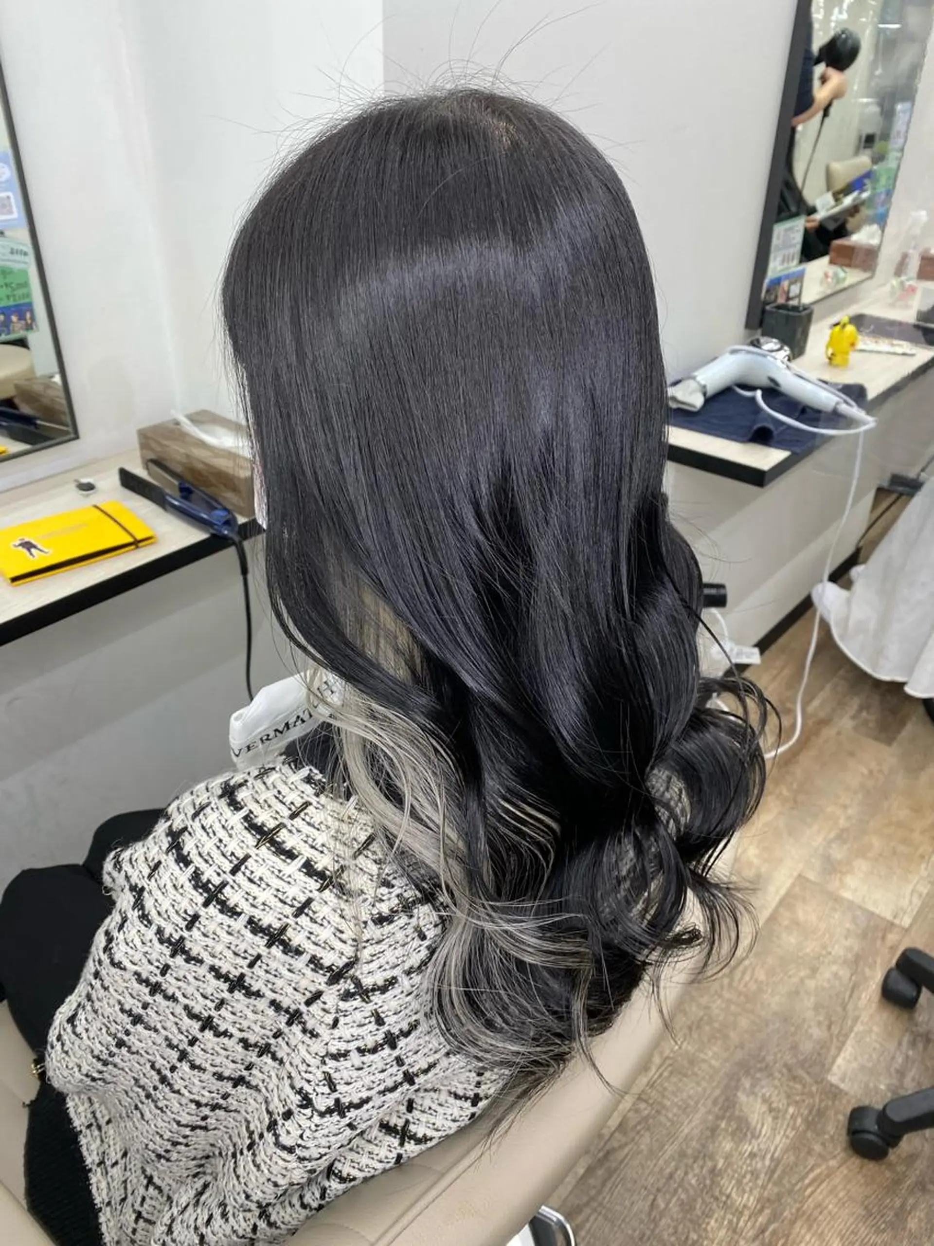 ロング カラー インナーカラー 韓国艶カラー/ TECHIのヘアスタイル