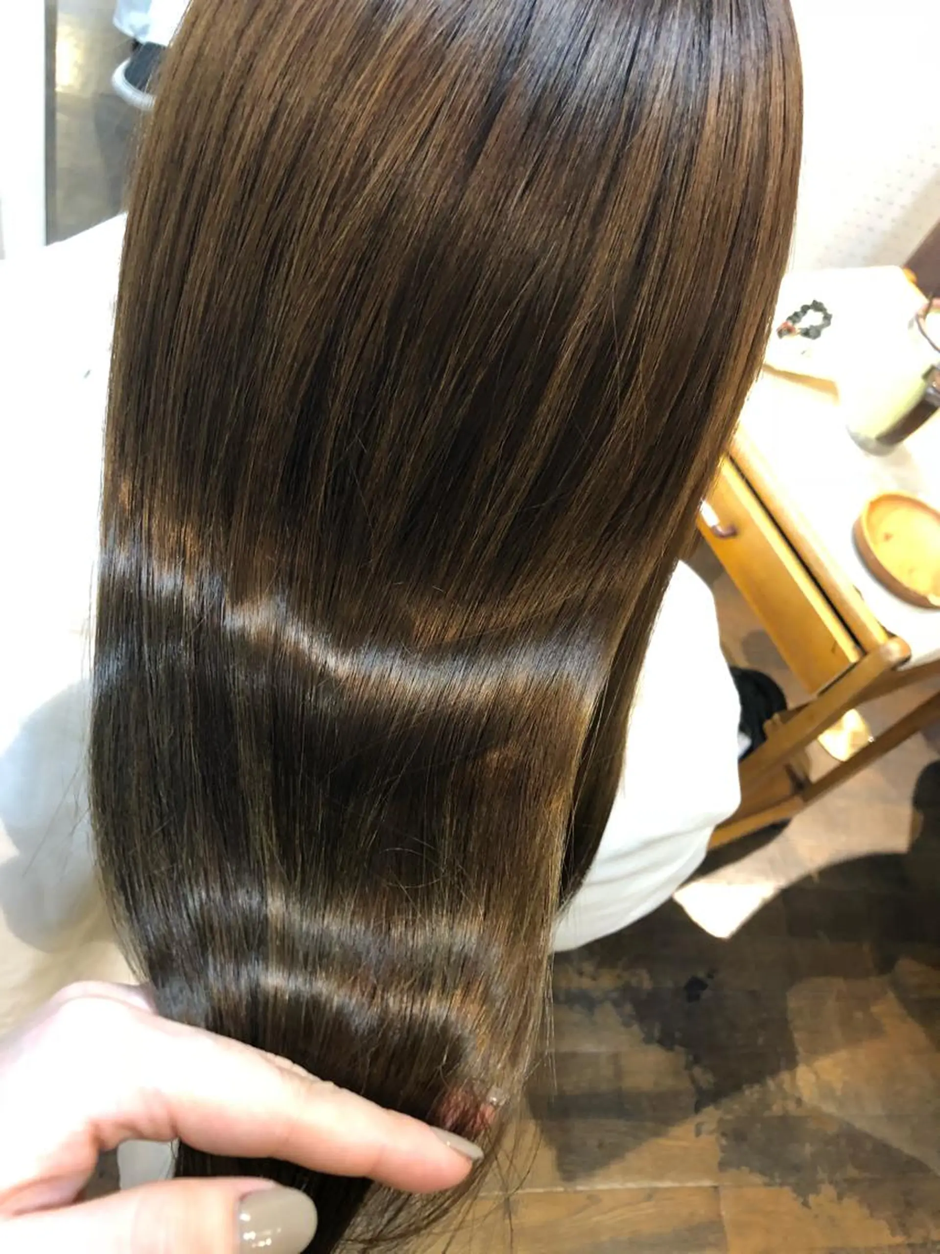 ロング トリートメント Brooch ブローチのヘアスタイル