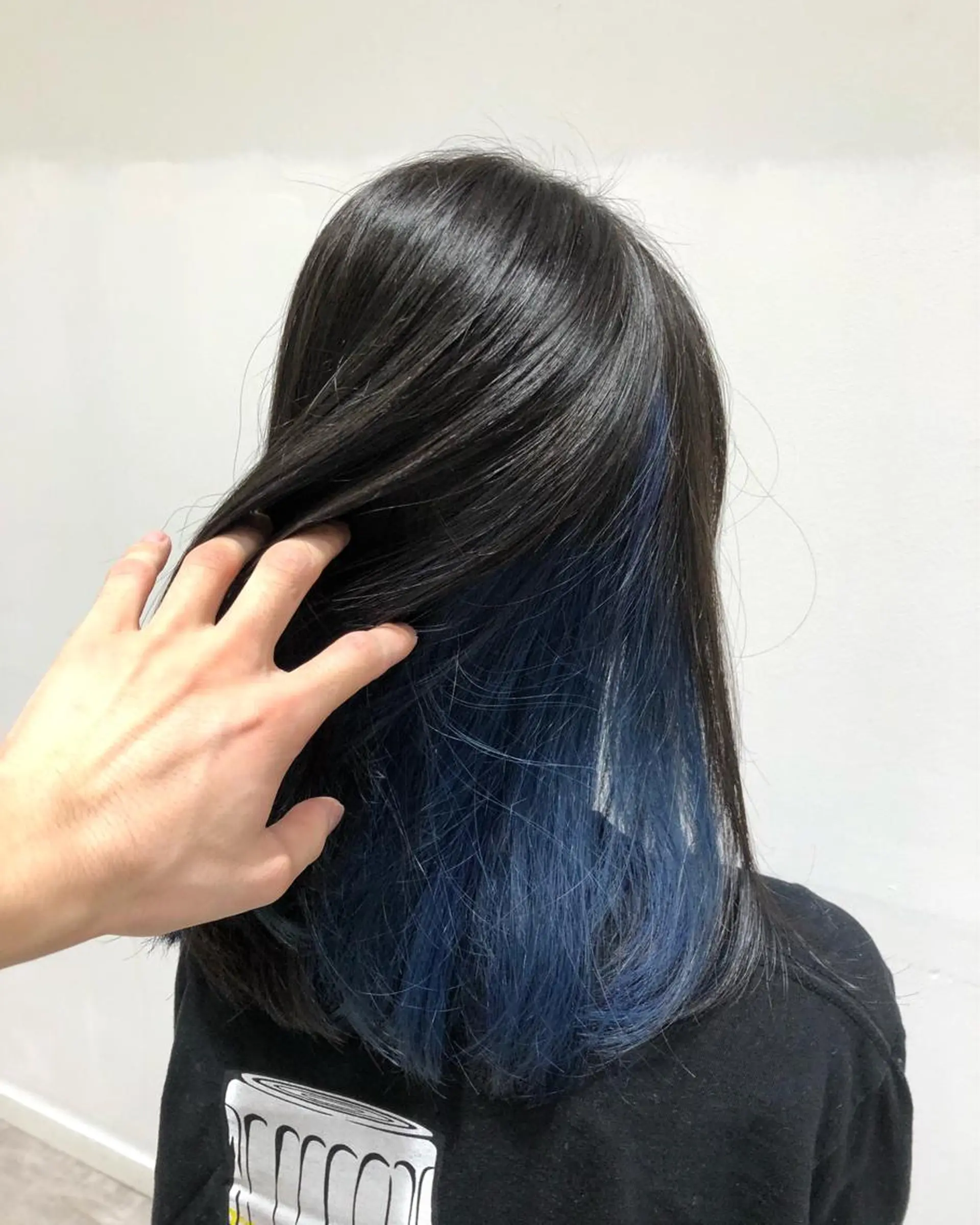 セミロング カラー ブルーカラー インナーカラー ヘアカラー wカラー 指名No1かけるのヘアスタイル