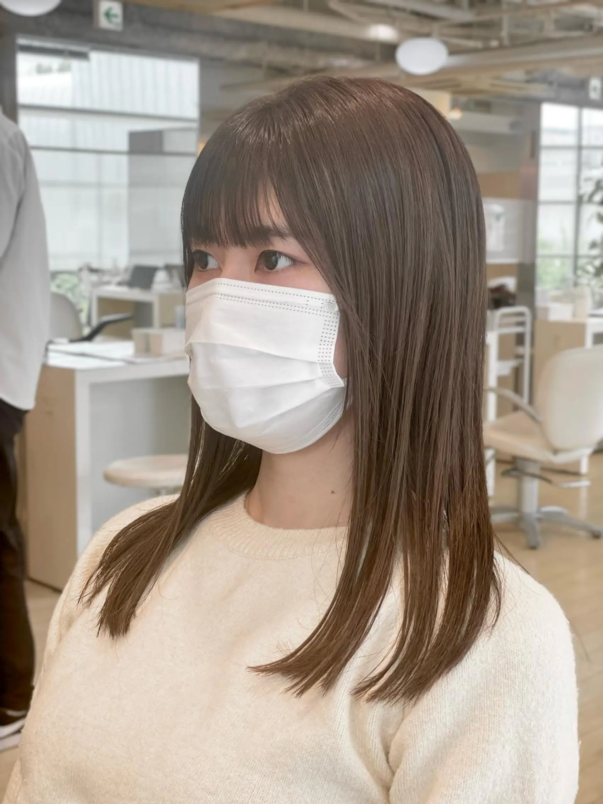 セミロング 瀬戸 さくらのヘアスタイル