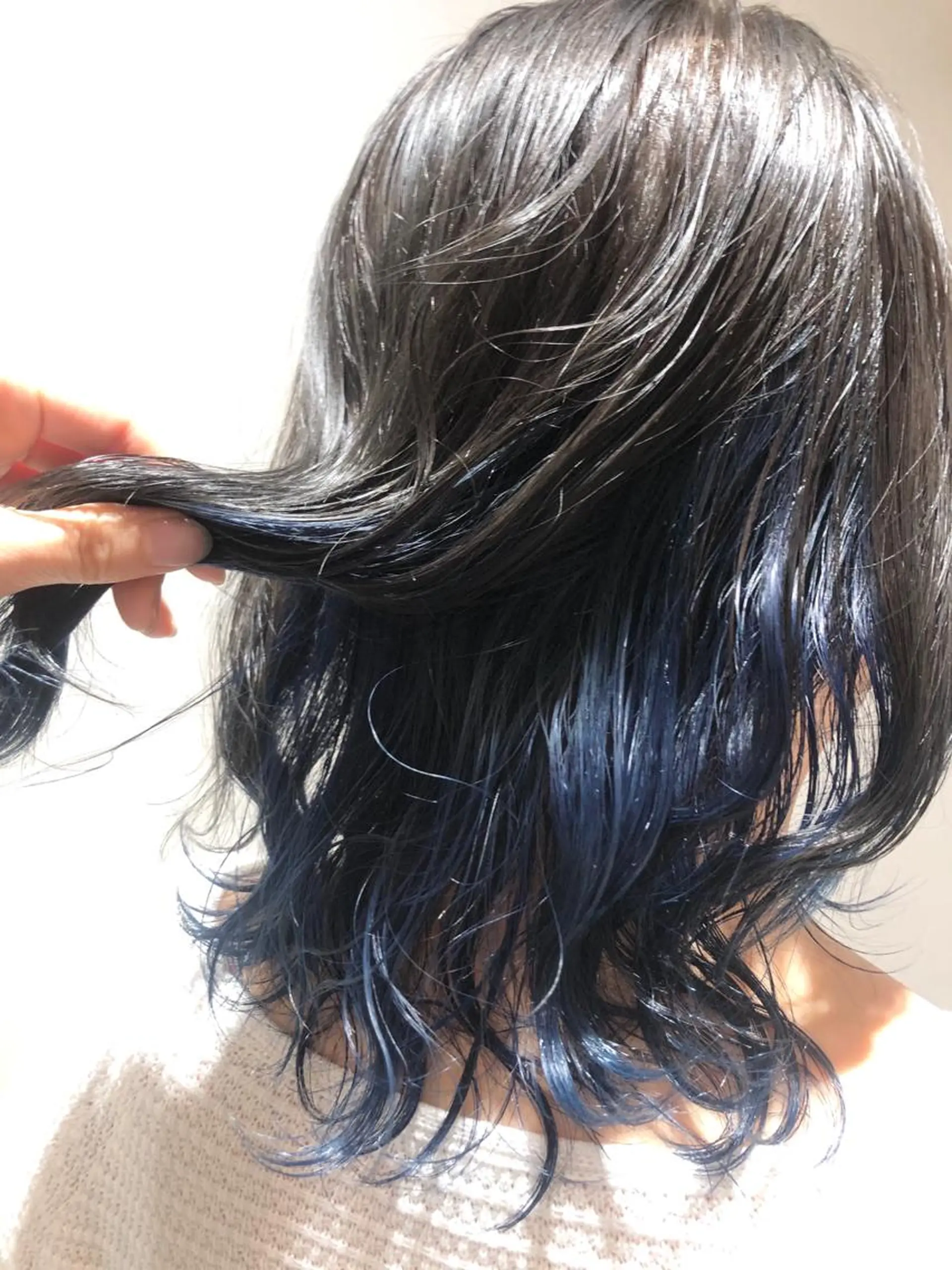 ミディアム カラー ブルーカラー tomoka 推しカラーのヘアスタイル