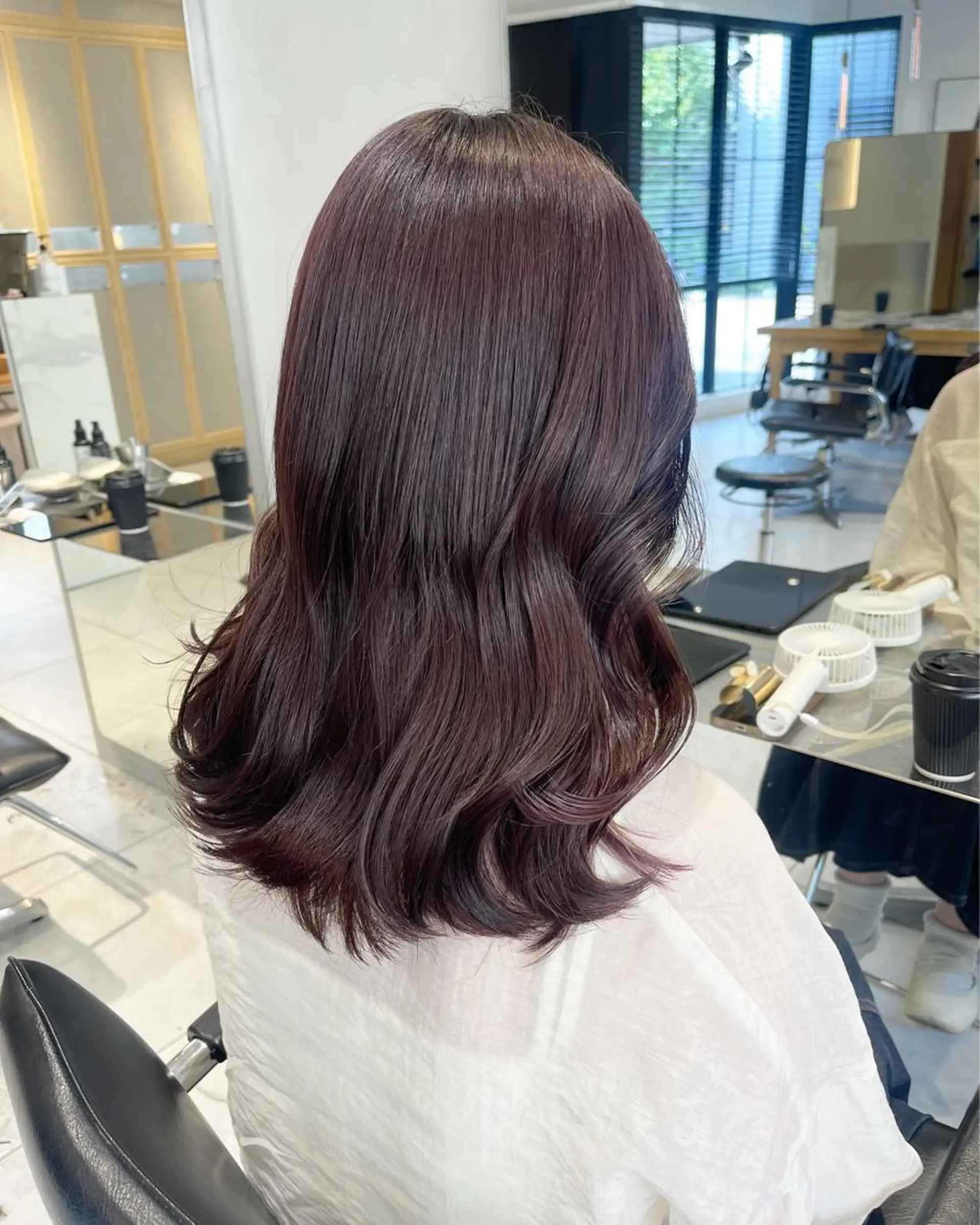 ミディアム カラー ヘアカラー トリートメント ヘッドスパ ラベンダー/レイヤー カット🤎mamiのヘアスタイル
