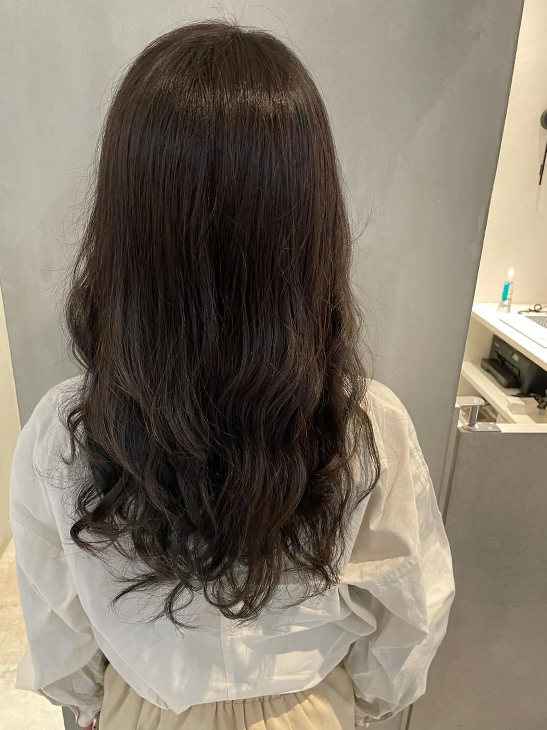 ロング アッシュ RAF   TOKYO所属・複雑履歴に対応ブリー チ無しダブルカラーのヘアスタイル