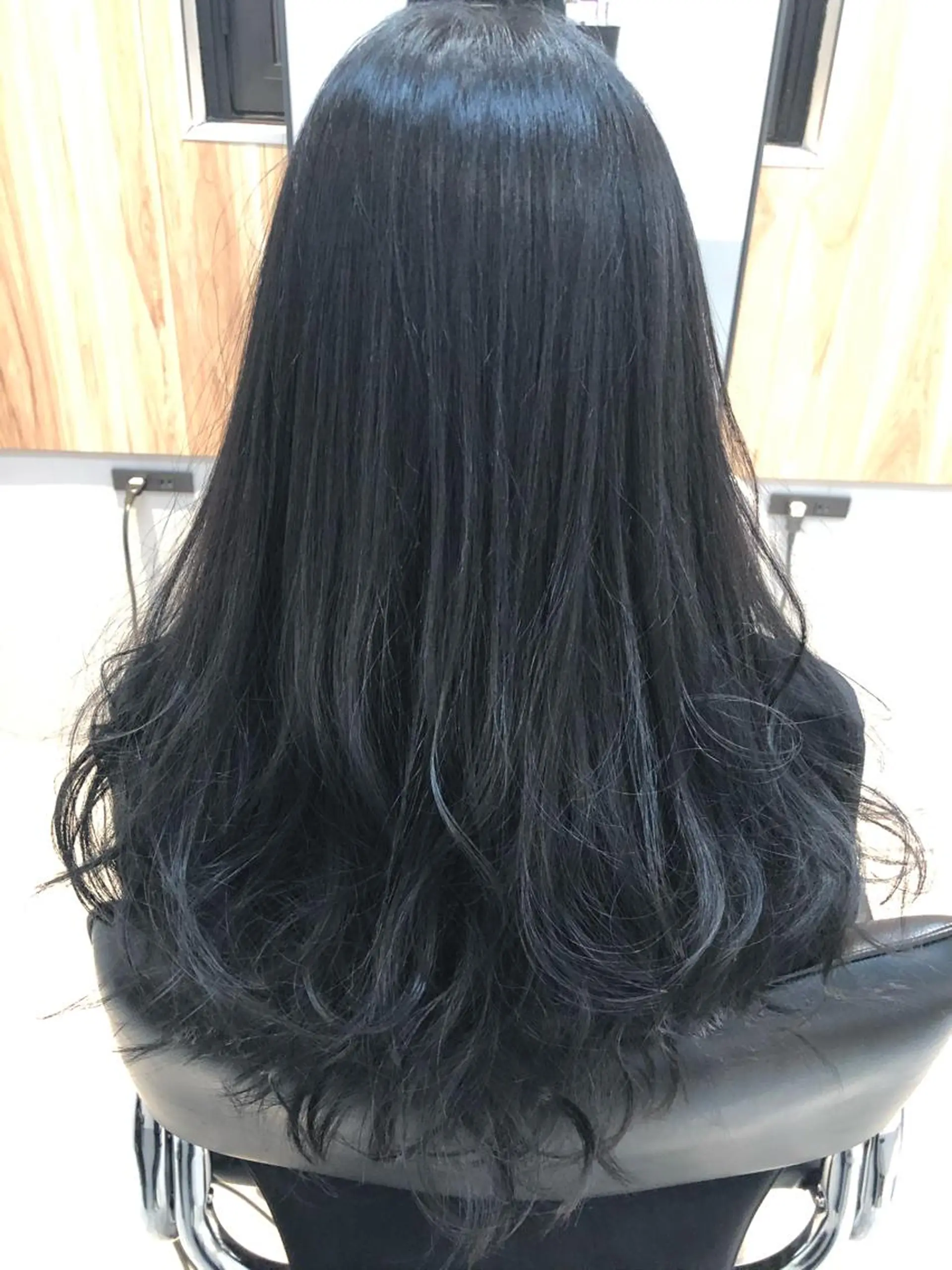 セミロング カラー OFF YUYAのヘアスタイル