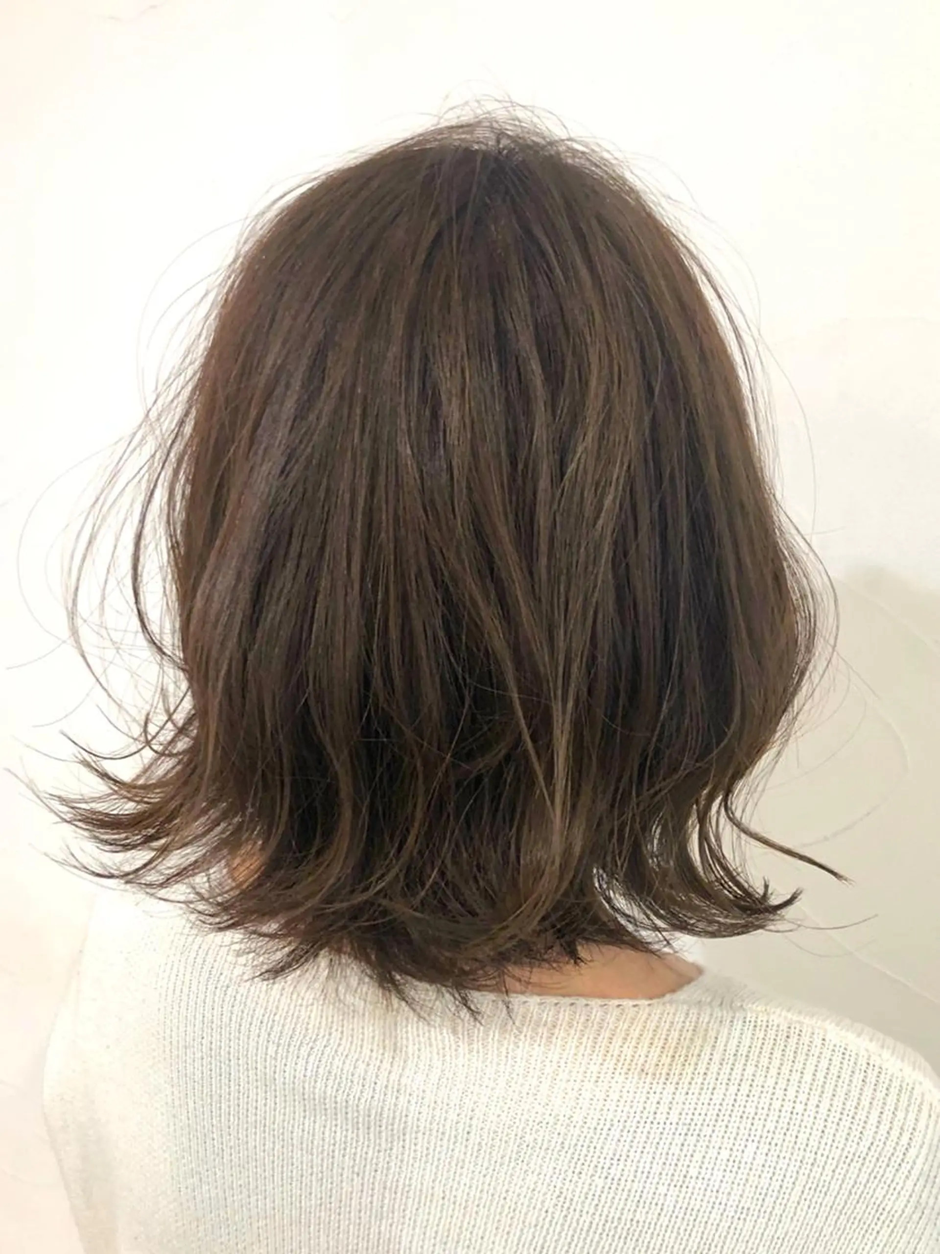 カラー 下池 紗加のヘアスタイル