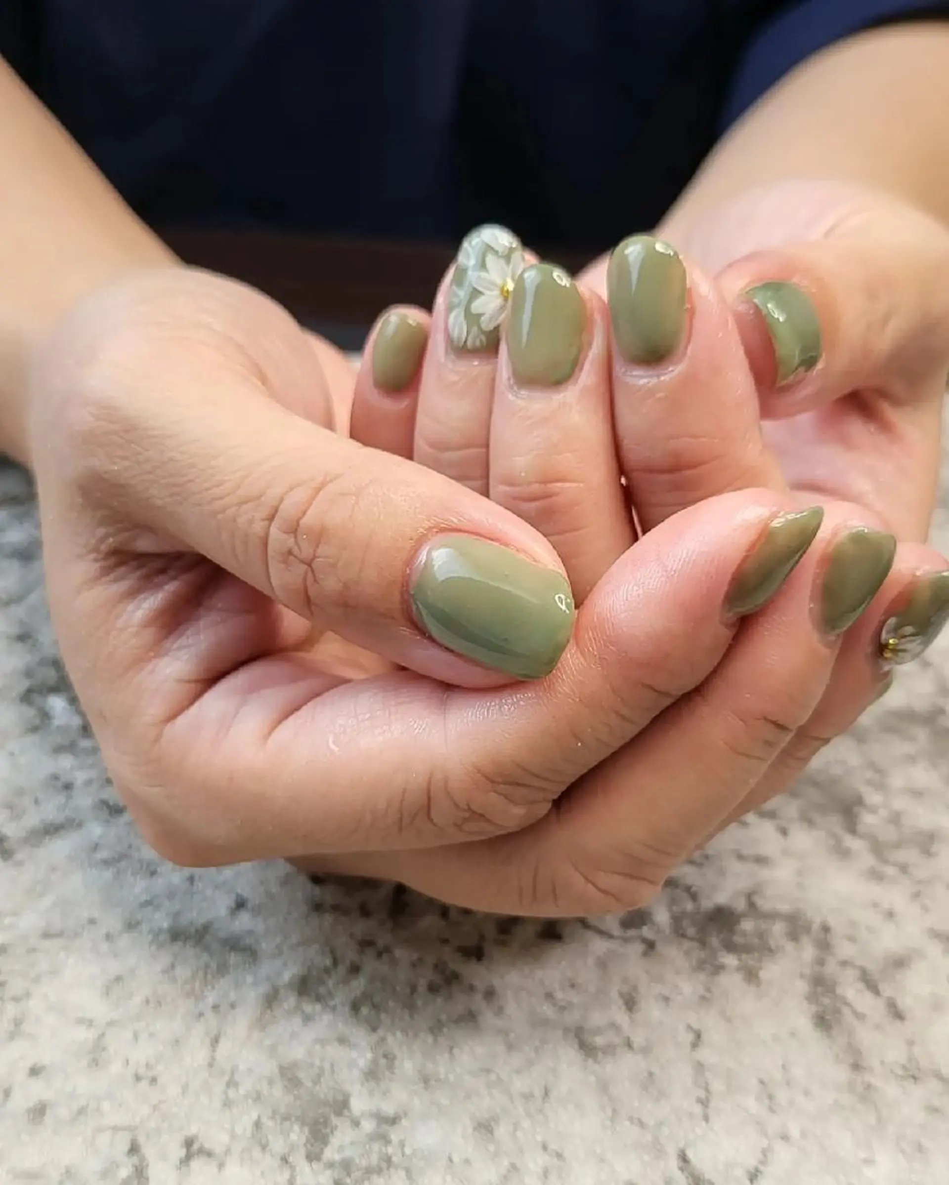 ネイル グリーン ハンドネイル nail イロドリのネイルデザイン