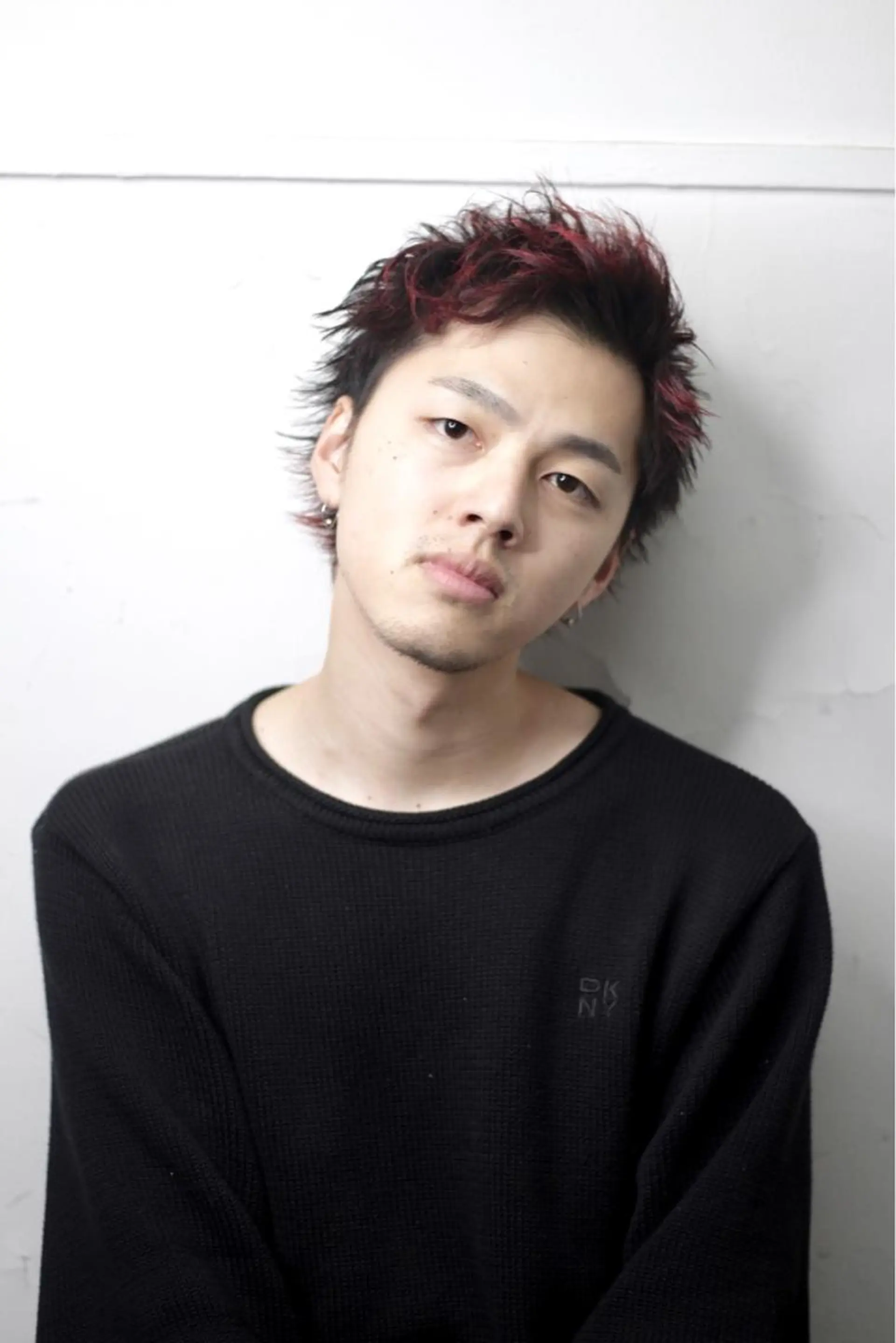 カラー メンズ アップバング メンズメッシュ メンズウルフカット メッシュ レッドカラー カット メンズサロン【owl 心斎橋】難波/アメ村のヘアスタイル