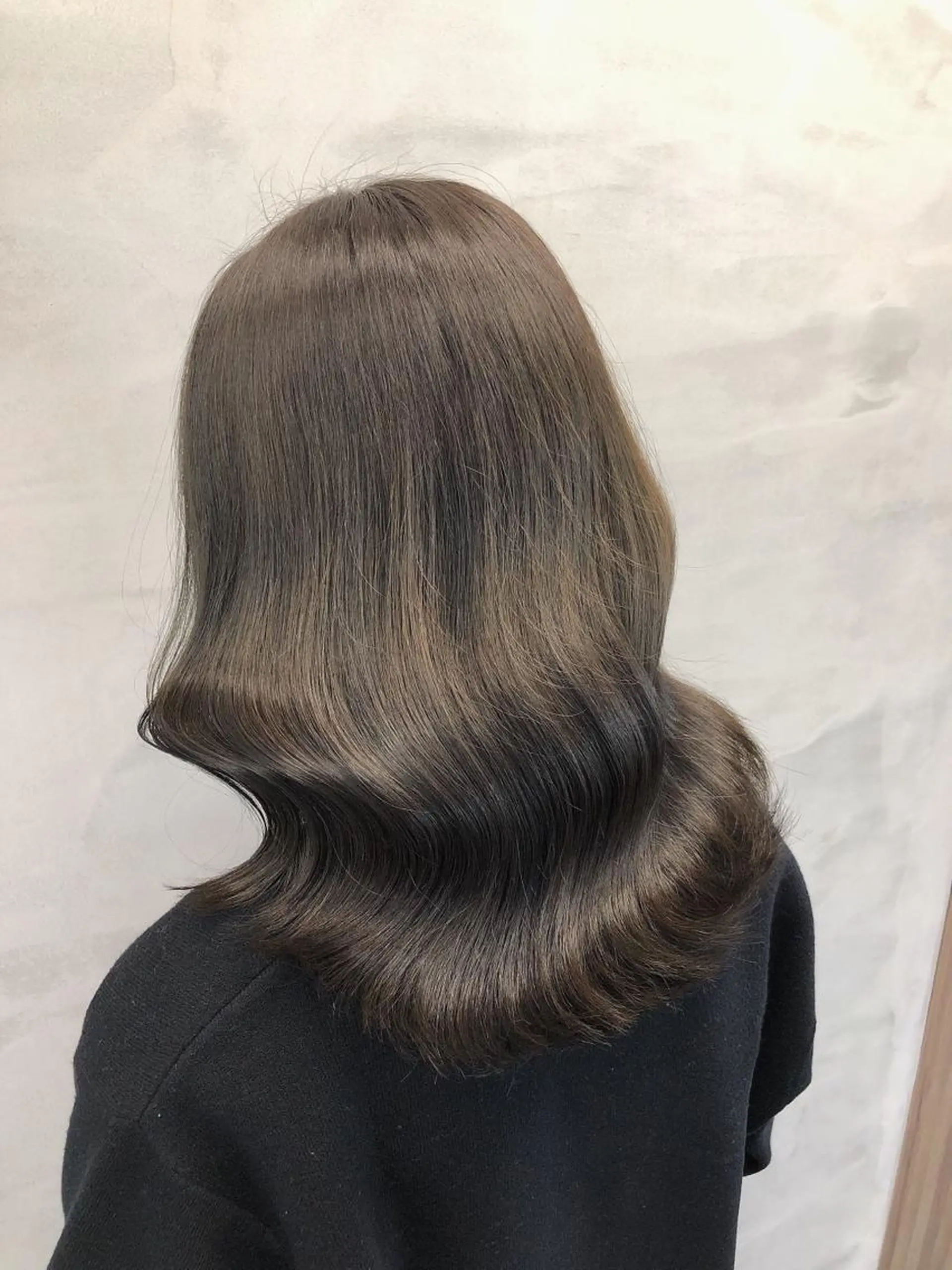 ミディアム カラー ヘアアレンジ ブリーチ ダブルカラー ハイライトカラー イルミナカラー ブリーチなしカラー 【美髪特化 髪質改善サイトウ】のヘアスタイル