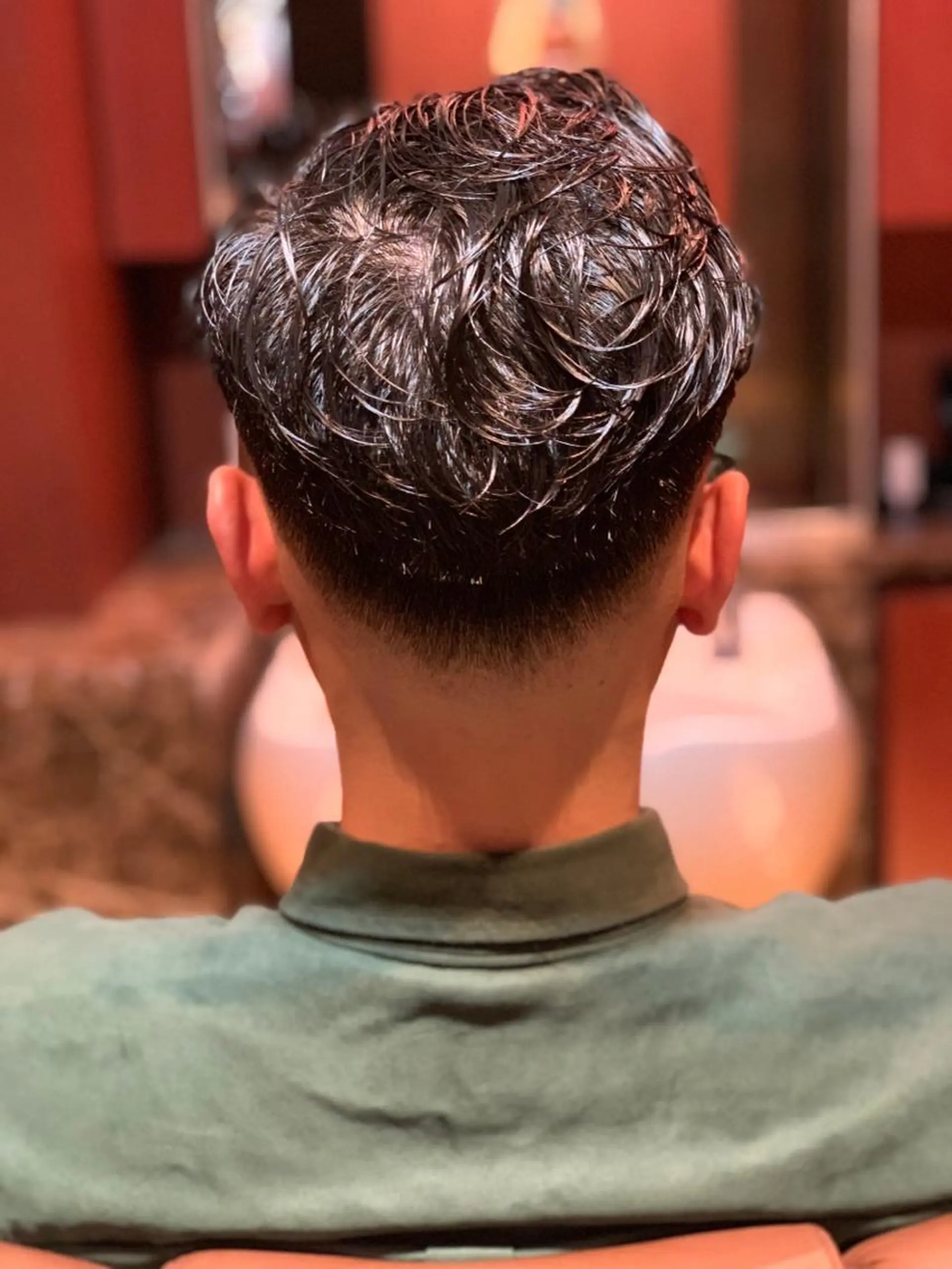 ショート パーマ メンズ フェードカット スキンフェード 砂川 すながわのヘアスタイル