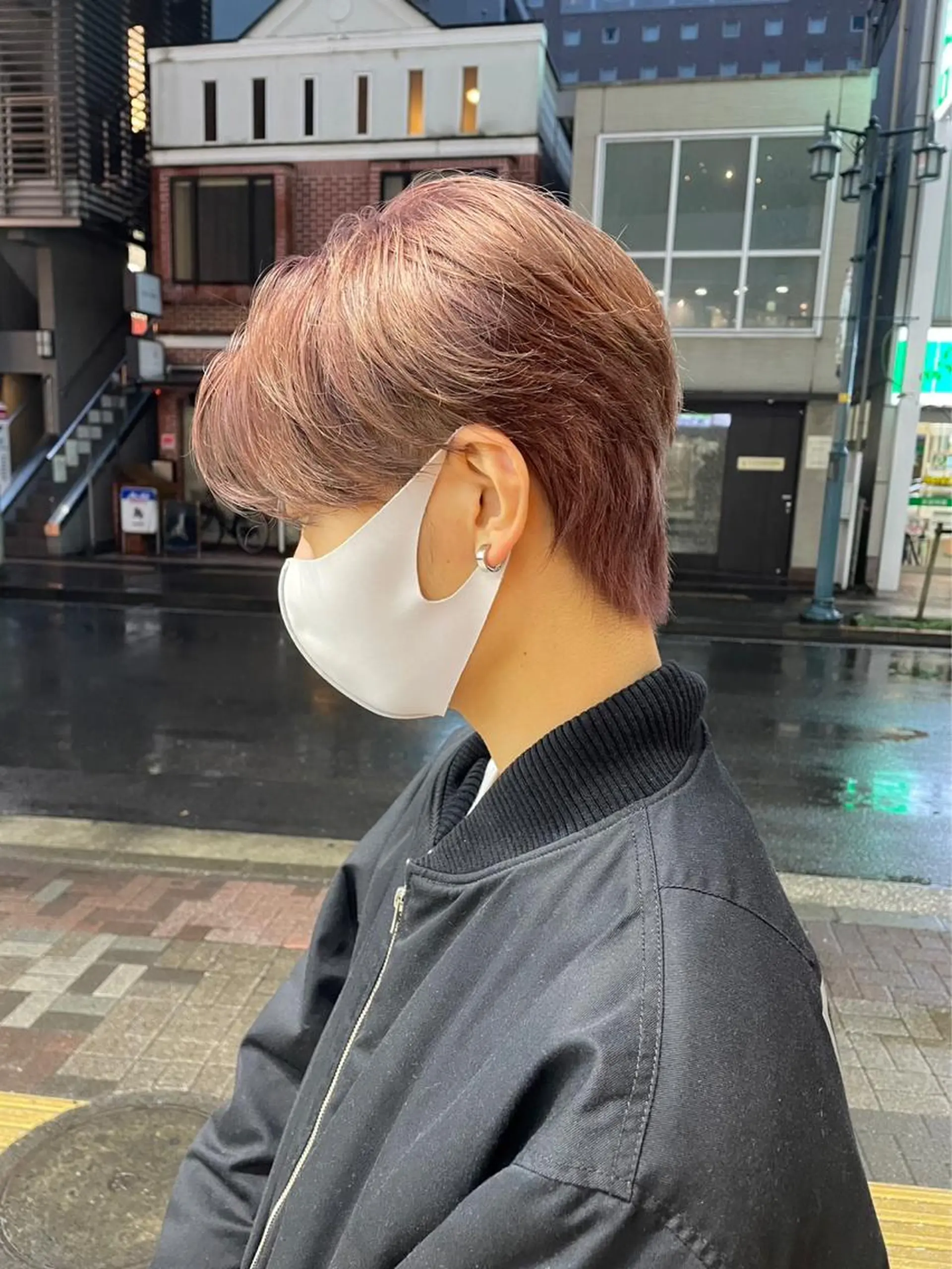 カラー メンズ メンズハイトーン メンズパーマ 学生(メンズ向け) ハイトーンカラー 学生 メンズ/艶髪/カラー サクラ🌸のヘアスタイル