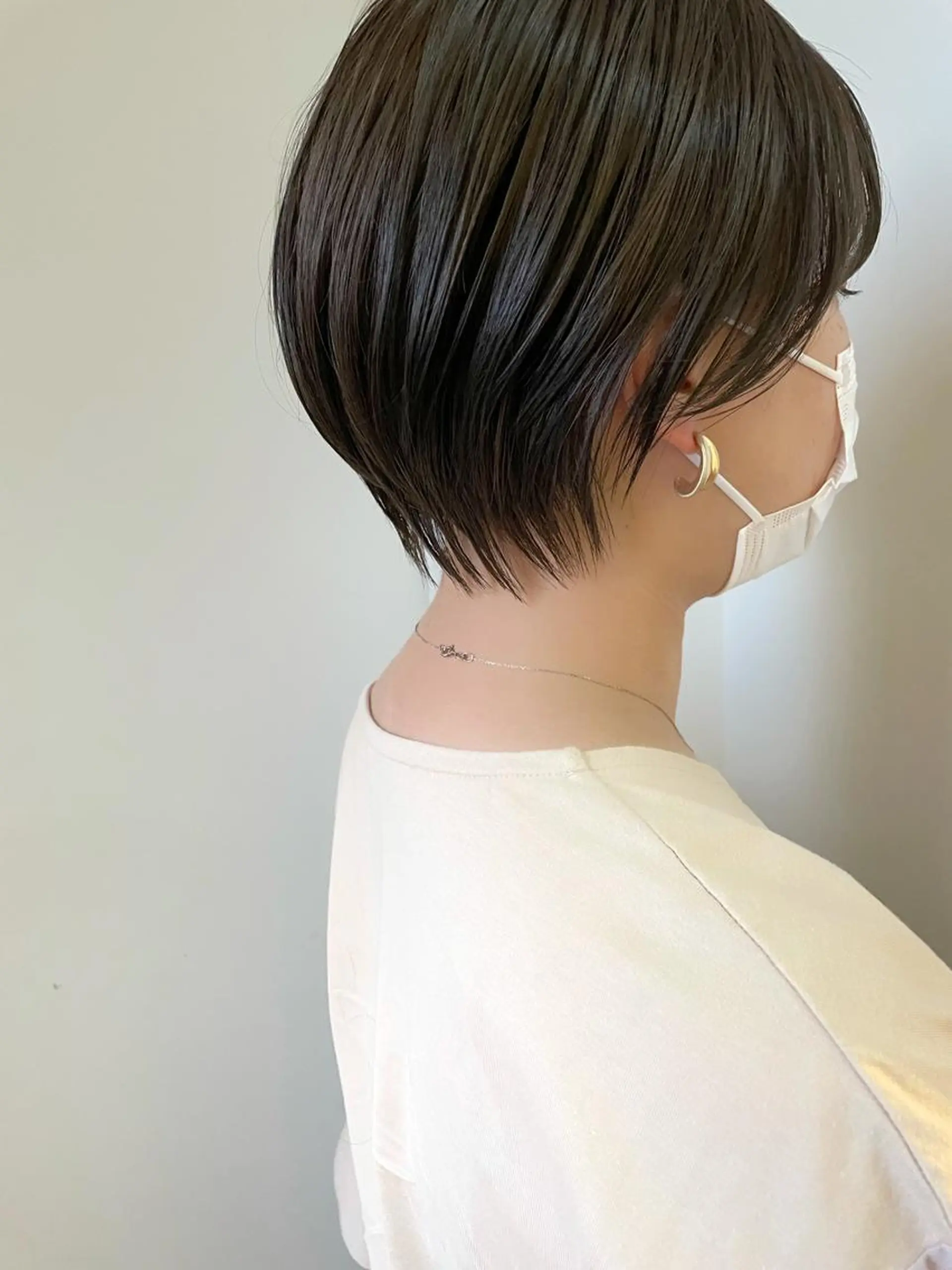 ショート カラー ベリーショート アッシュ ハイライトカラー ハイトーンカラー イルミナカラー カット ヘアカラー トリートメント 江上拓郎/ショート /酸性ストレートのヘアスタイル