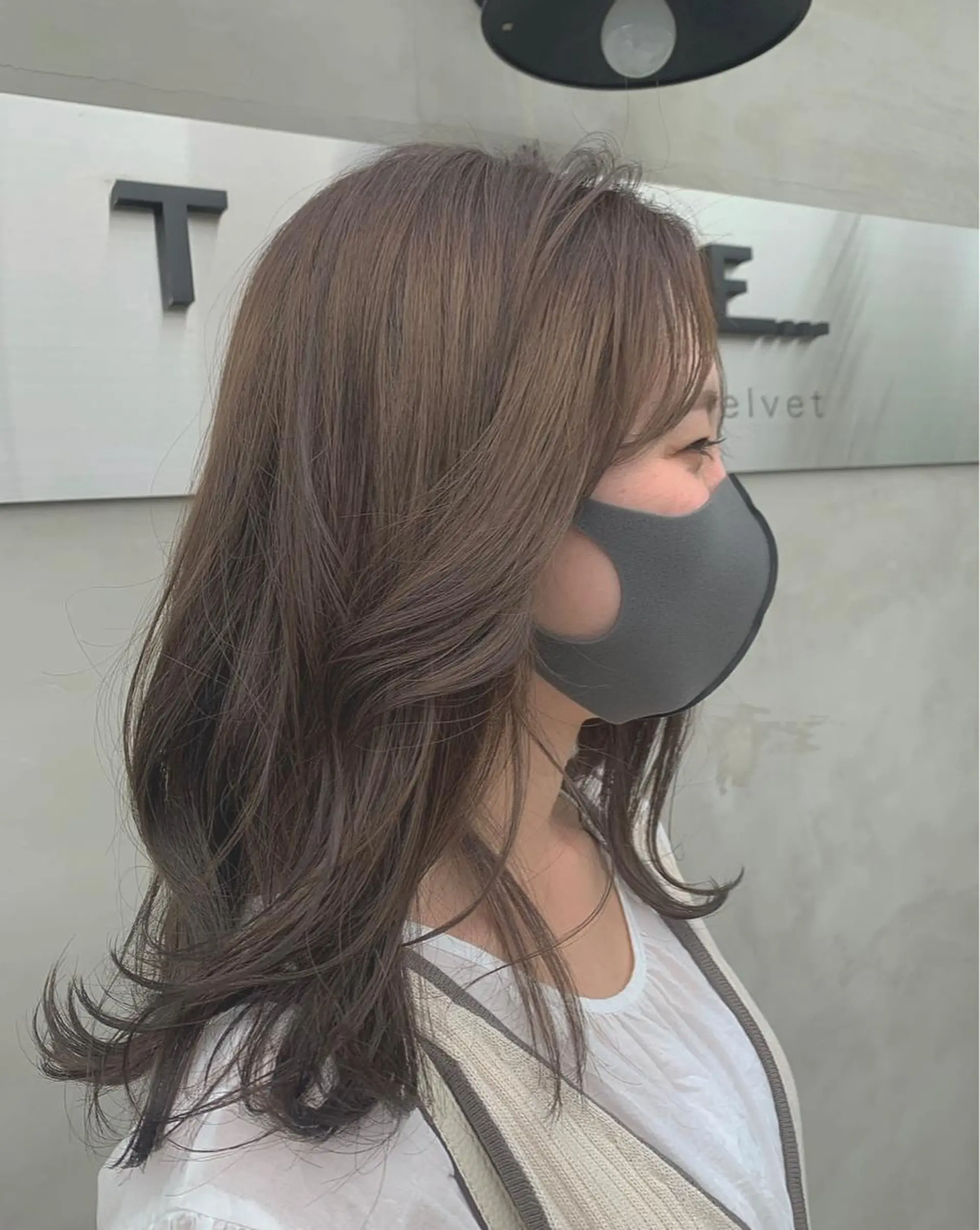 ミディアム カラー ヘアアレンジ ベージュカラー まつ毛パーマ🤎 透明感カラー🌿のヘアスタイル