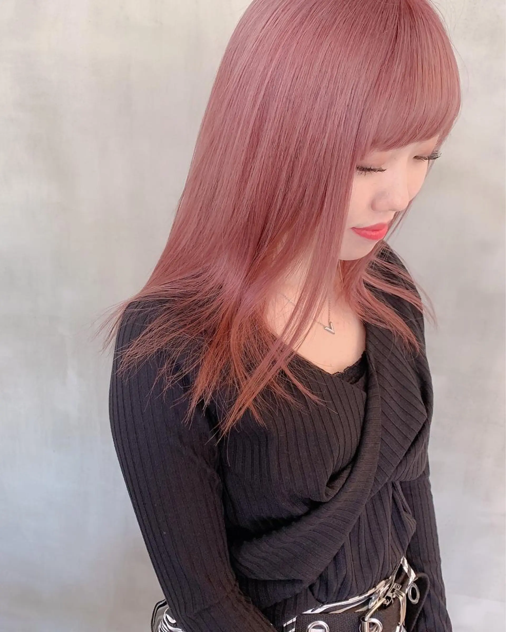 セミロング カラー 鈴木 美紅のヘアスタイル