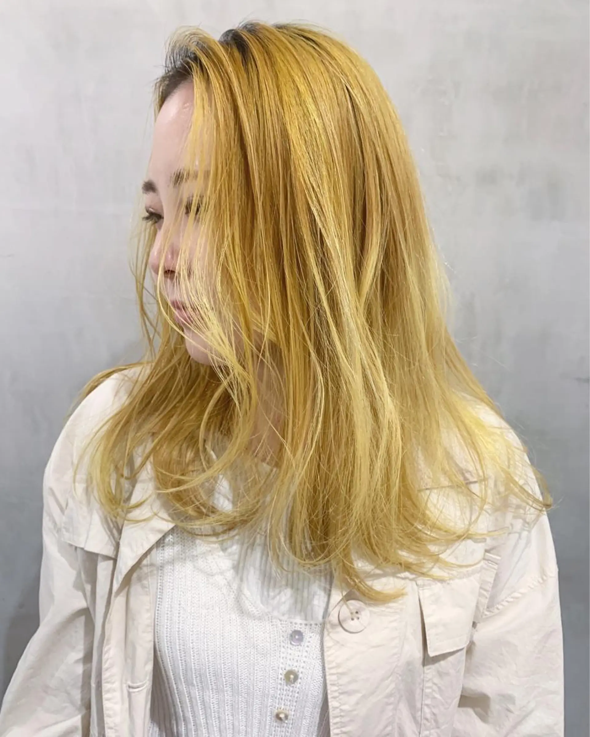 セミロング カラー カット ヘアカラー トリートメント 優 作のヘアスタイル