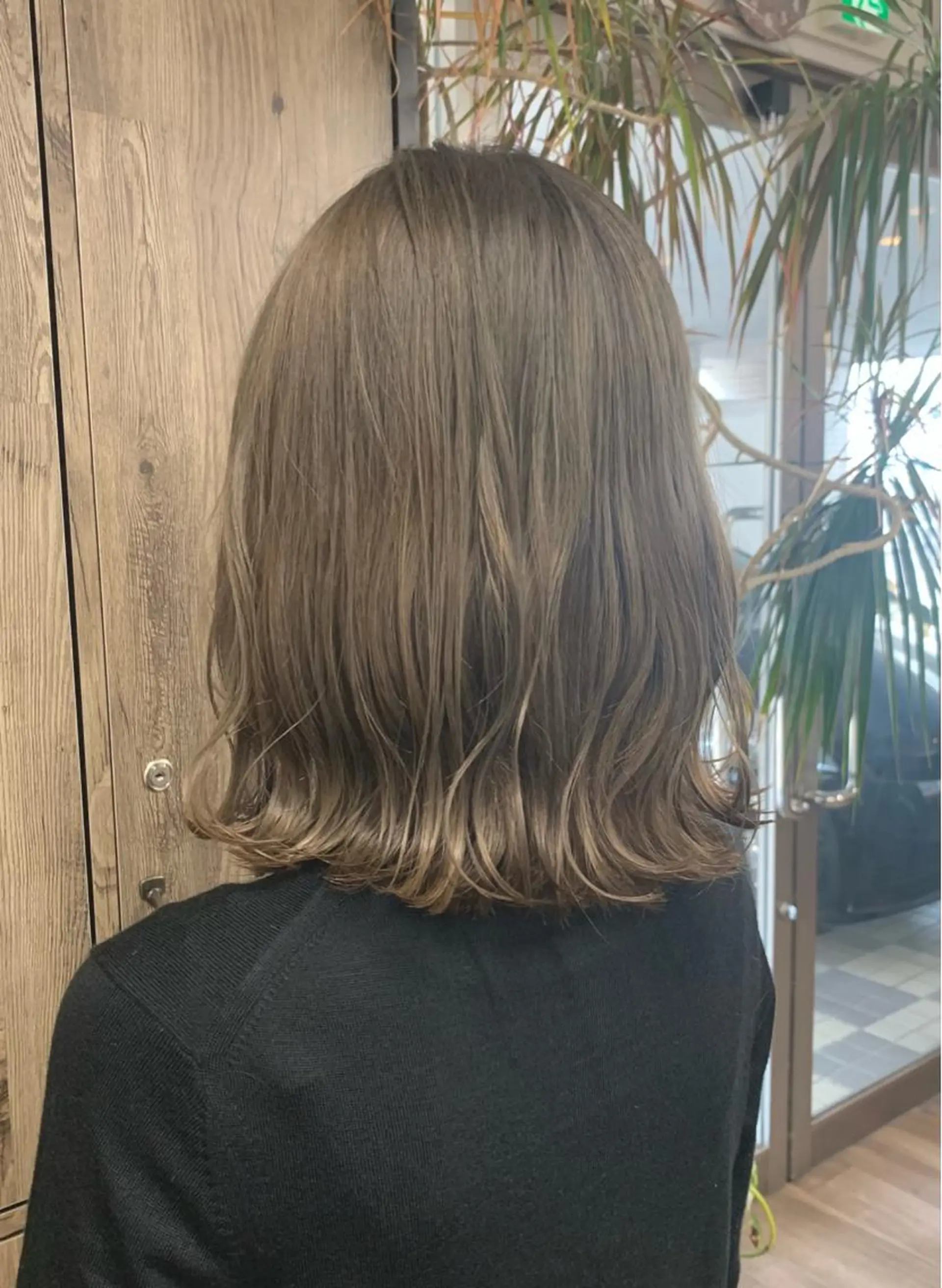 ミディアム ハイライト 髪質改善 レイヤーカット トリートメント 🌷かわばた めい🌷のヘアスタイル
