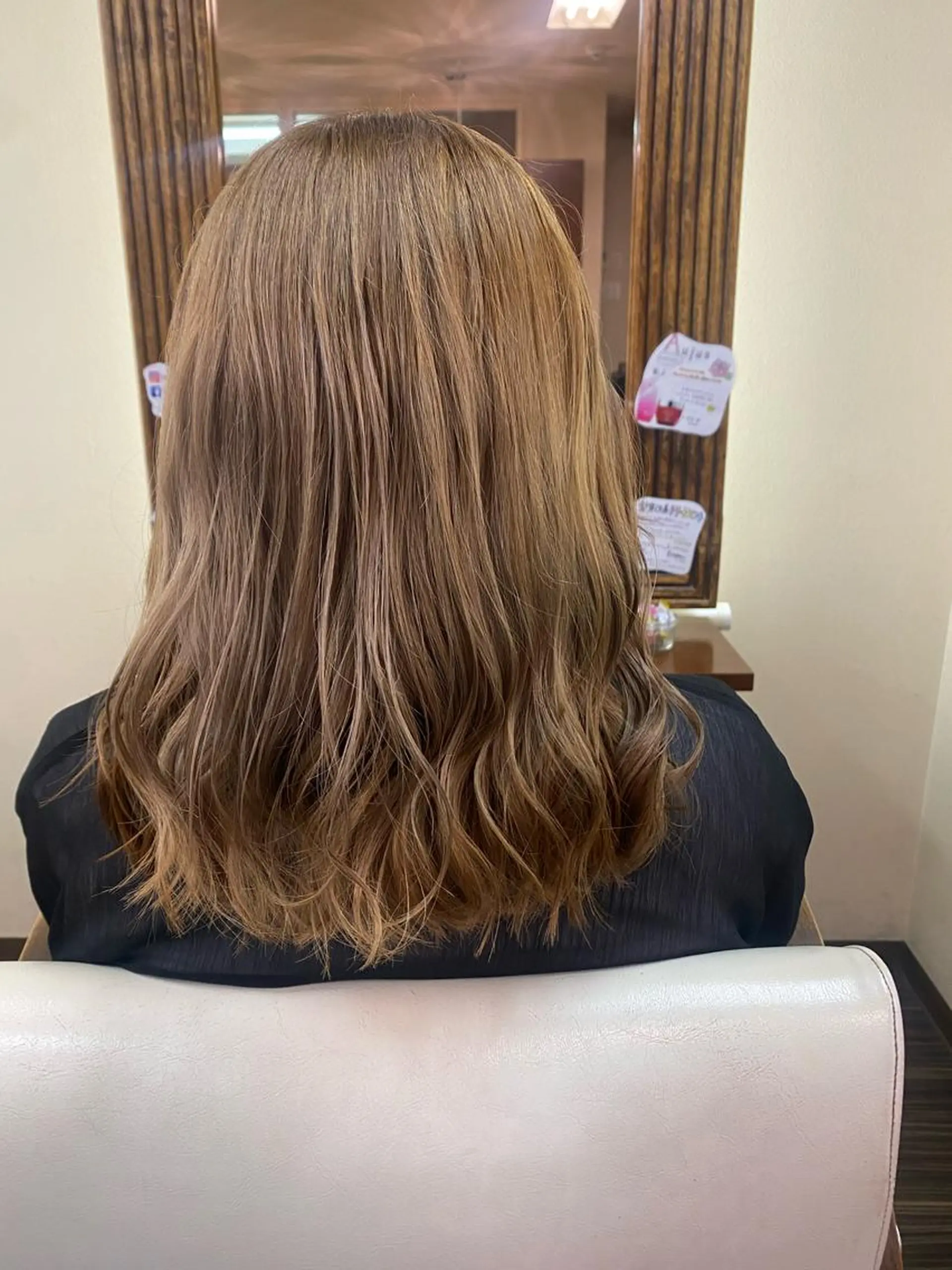 ミディアム カラー ヘアアレンジ メンズ ヘアカラー トリートメント 加藤 瑠美のヘアスタイル