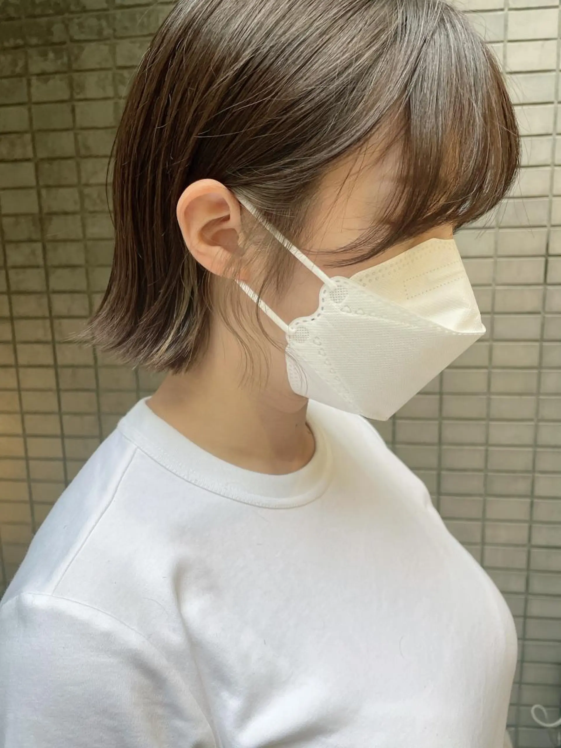ミディアム カラー イヤリングカラー カット ヘアカラー ヤマモト マイのヘアスタイル