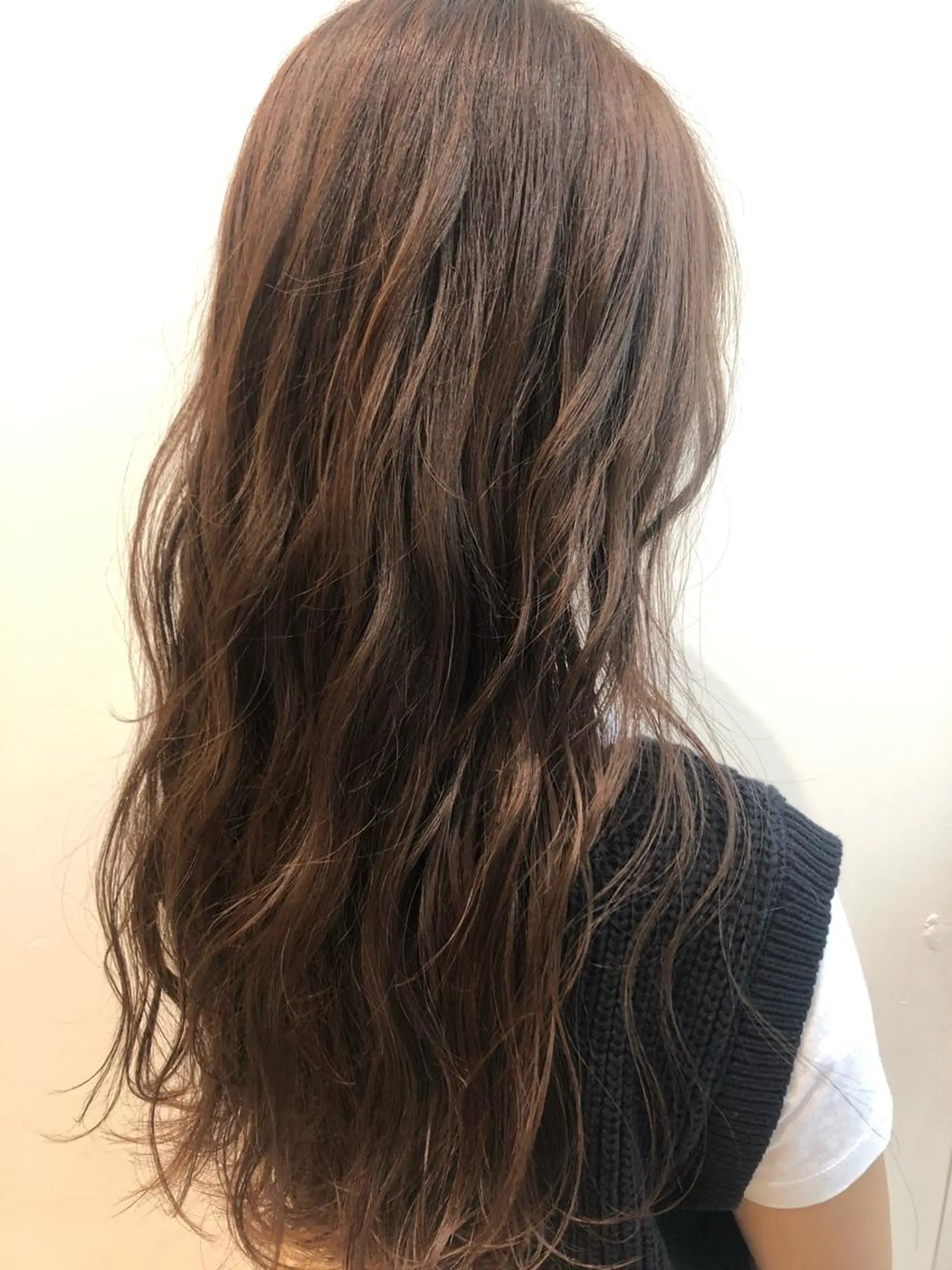 ロング カラー エクステ／インナー カラー 礒野朱里のヘアスタイル