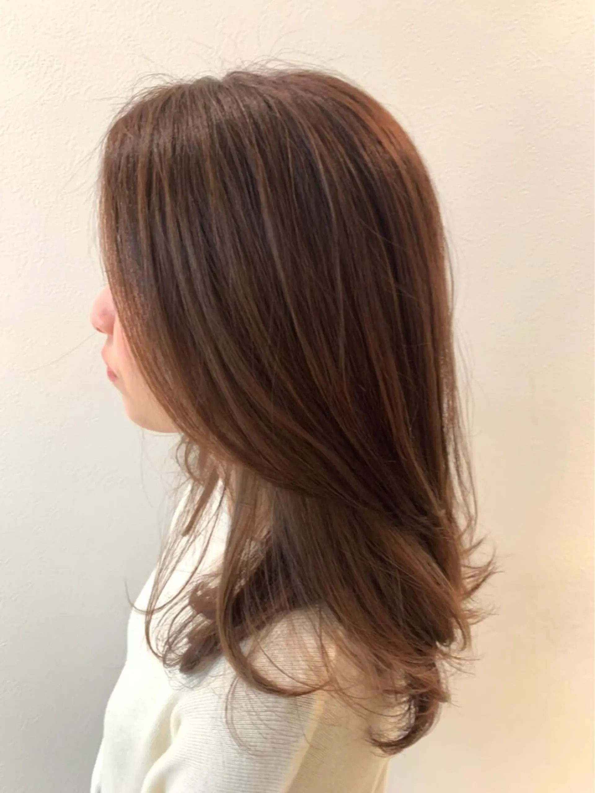 セミロング カット ヘアカラー ✨オール年代🆗 🤍内田亜由子のヘアスタイル