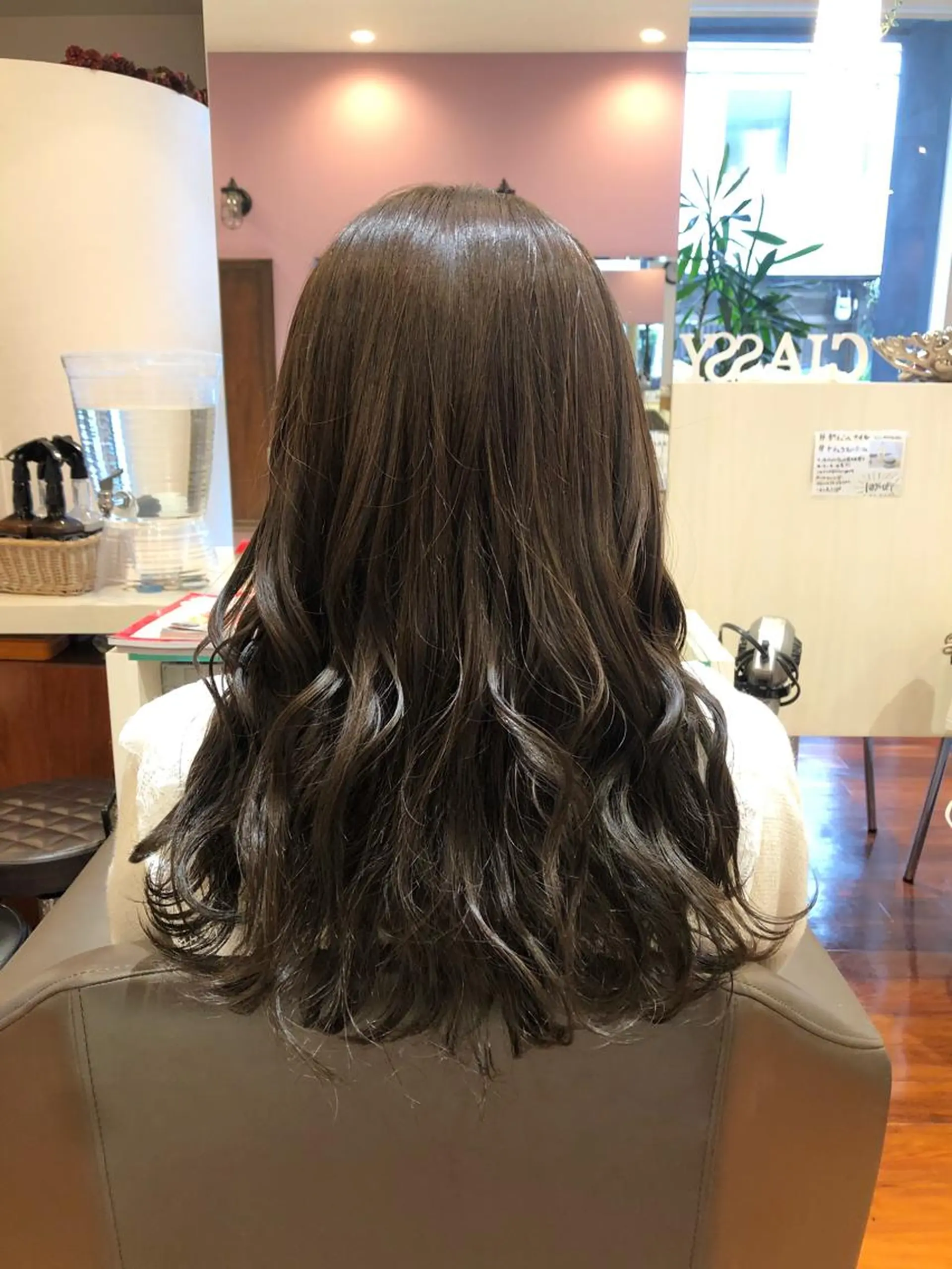 ロング カラー アッシュ ベージュカラー ブリーチ ブリーチなしカラー 大阪長居🌱野見山 卓也のヘアスタイル