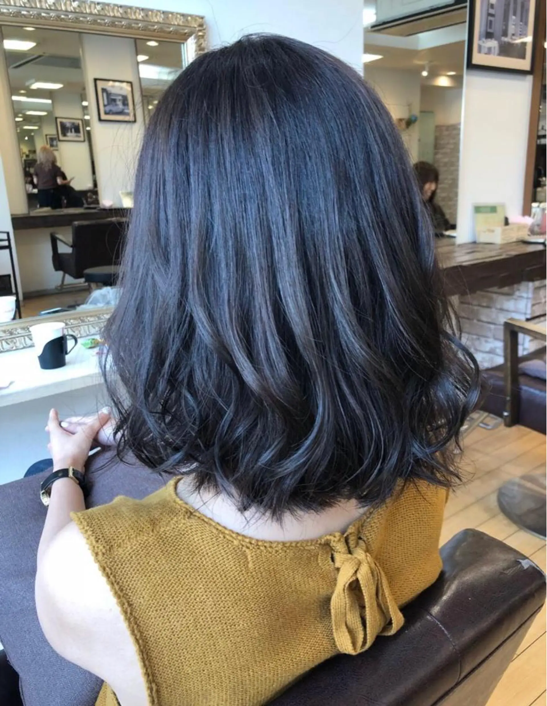 ミディアム カラー 縮毛矯正・髪質改善 人気No1🩶北島のヘアスタイル