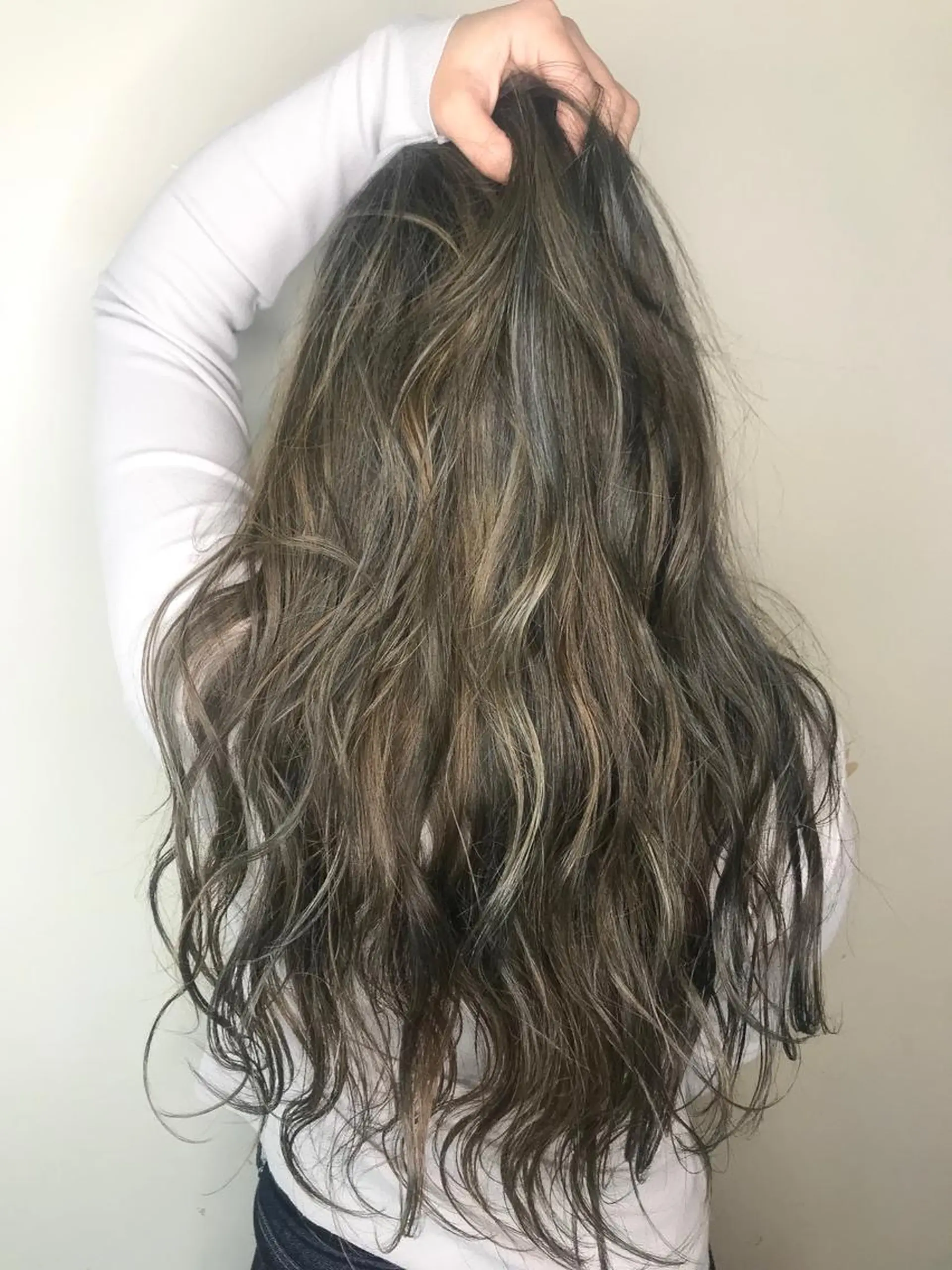 ロング カラー アディクシーカラー ハイライトカラー 外国人風カラー ハイライト カット ヘアカラー トリートメント 🎊ルービック 京橋店💛のヘアスタイル