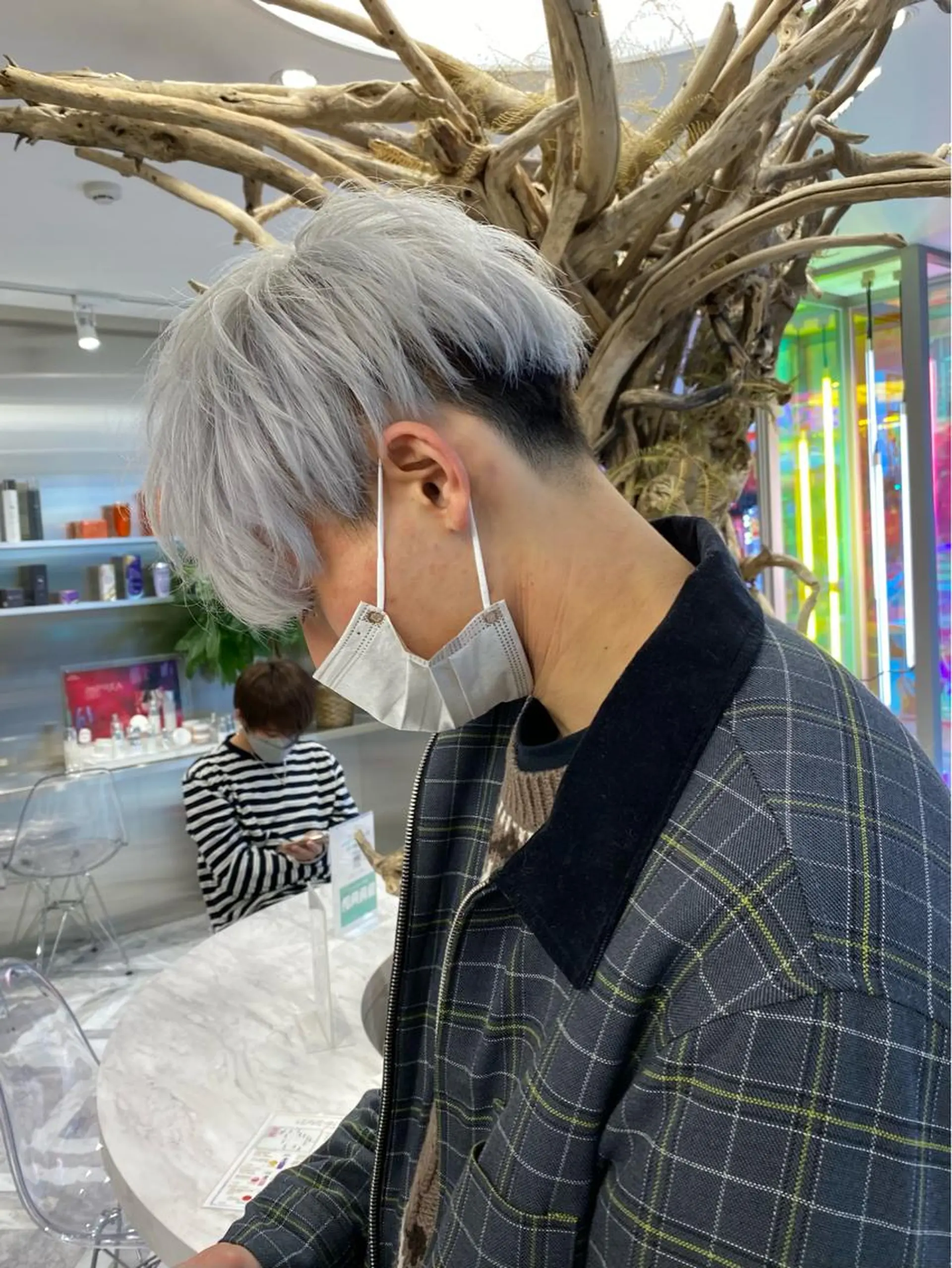 ショート カラー メンズ マッシュ 刈り上げ カット ヘアカラー mai🤍縮毛酸性ス トレート/アイリストのヘアスタイル