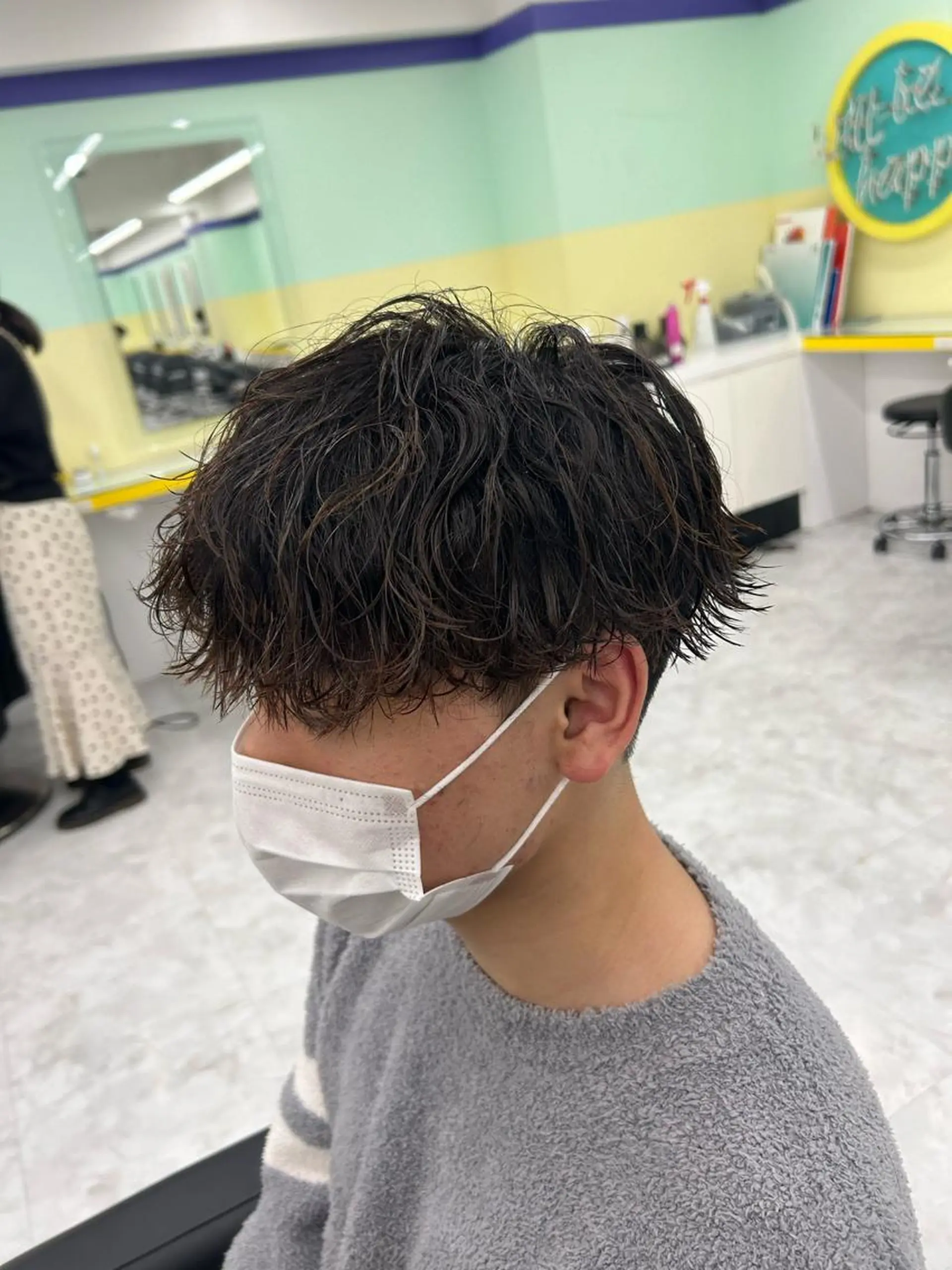 ショート カラー パーマ ヘアアレンジ メンズ キッズ ネイル マツエク・マツパ アイブロウ メンズパーマ 波巻きパーマ カット パーマ トリートメント ヘッドスパ ヘアセット メンズ指名No. 1 🔥Riku🔥のヘアスタイル