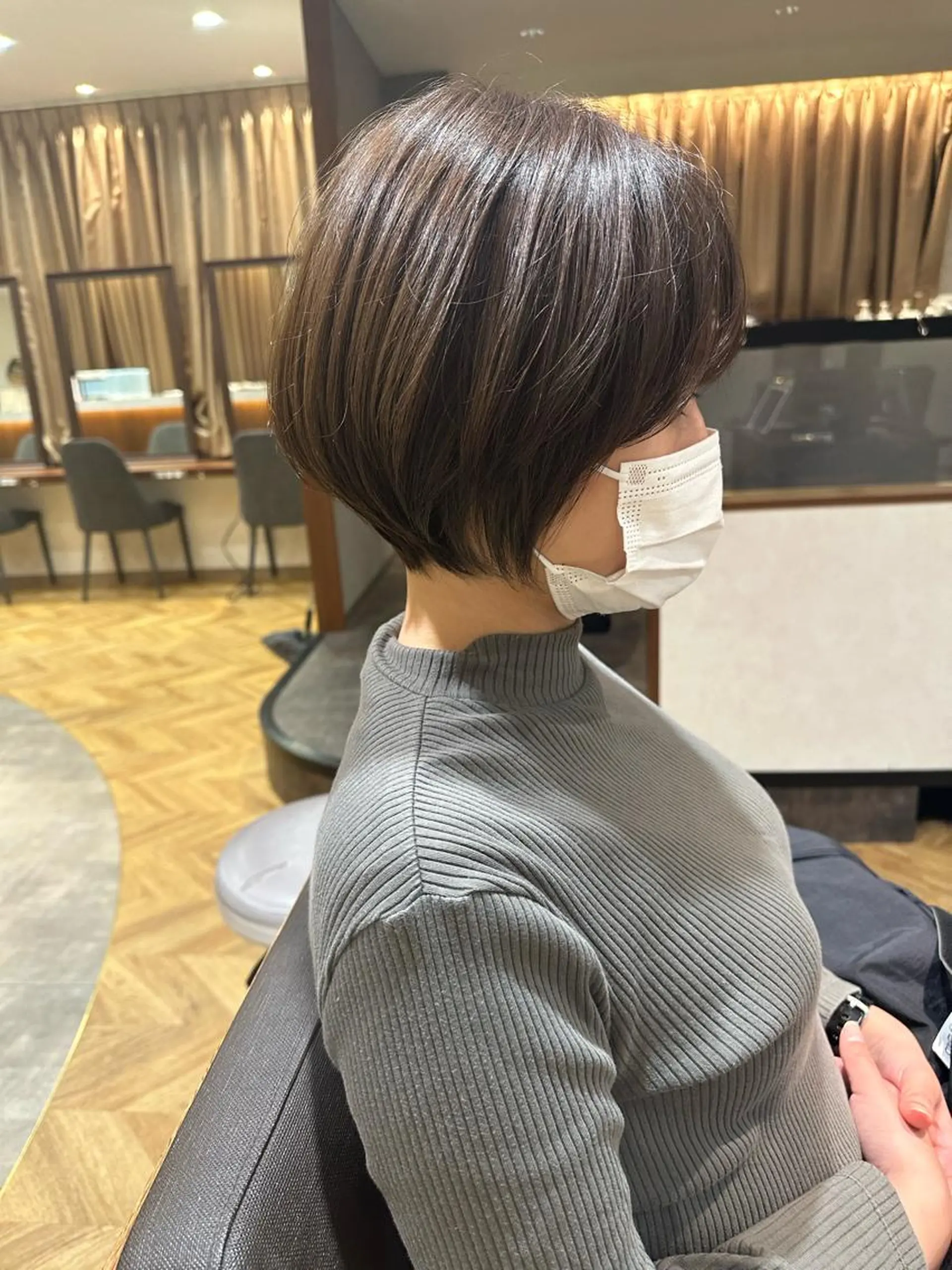 ショート カット ヘアカラー かえ🩶韓国ボブ🎀 透明感カラー🥣のヘアスタイル