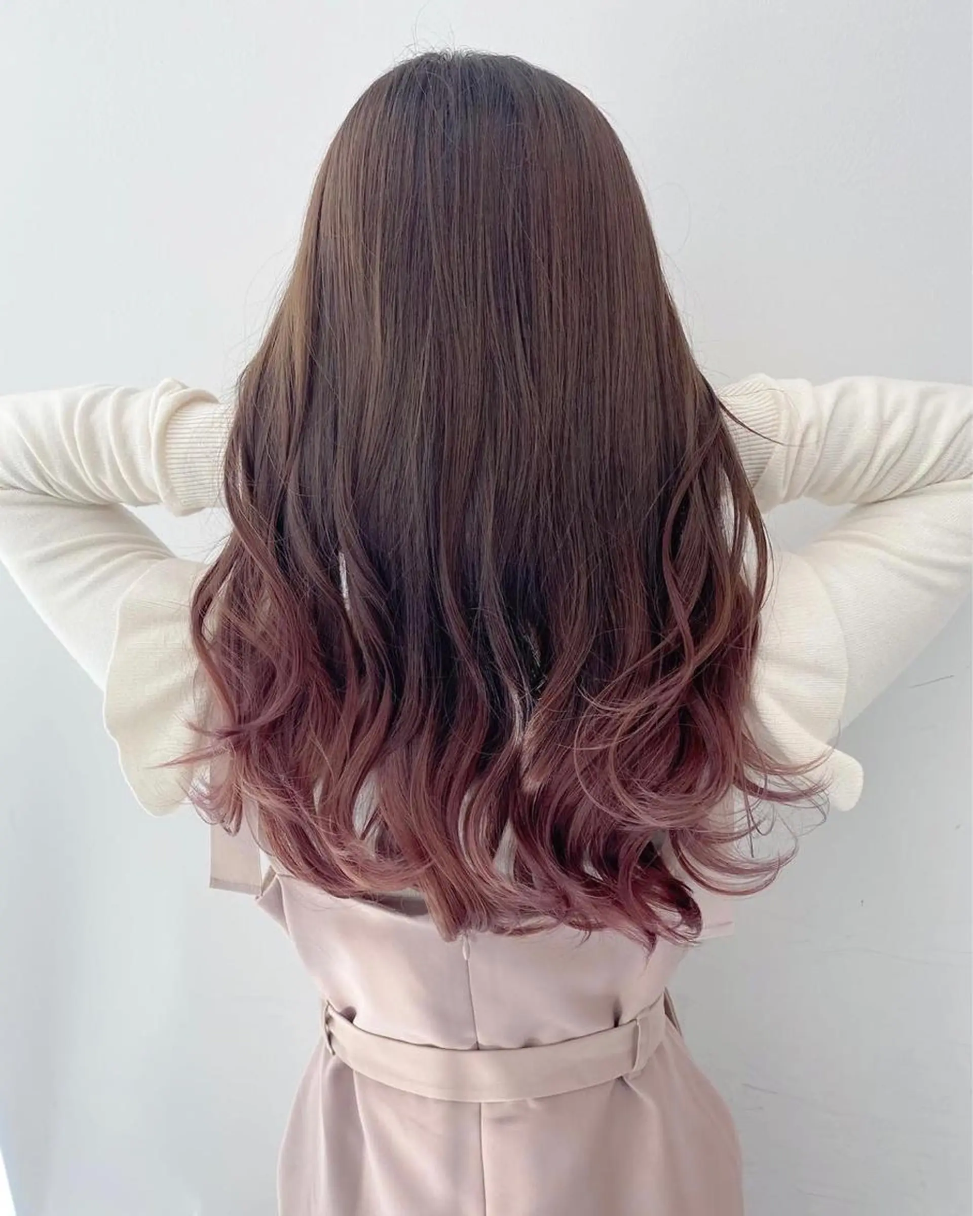 ロング カラー ヘアアレンジ ヘアカラー 🍑🧋ハイトーン 暖色カラーlucaのヘアスタイル