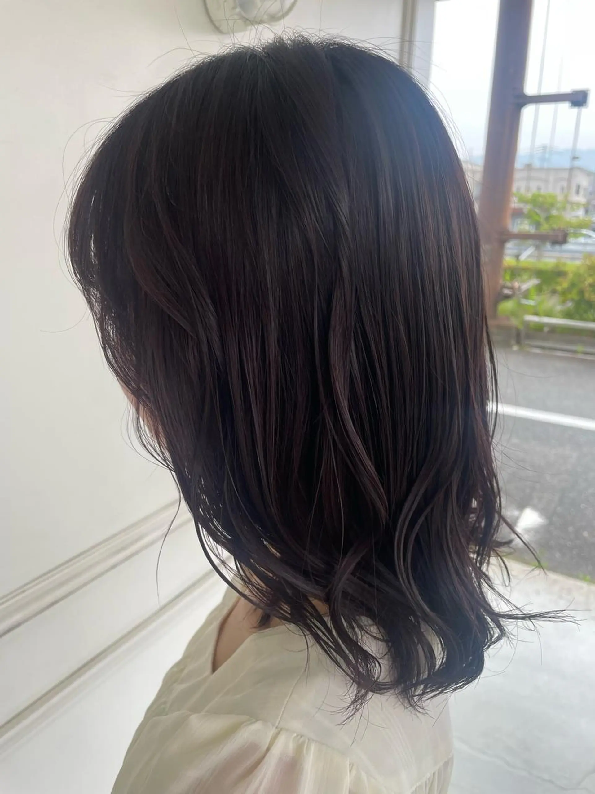 ミディアム カラー 長岡 香澄のヘアスタイル