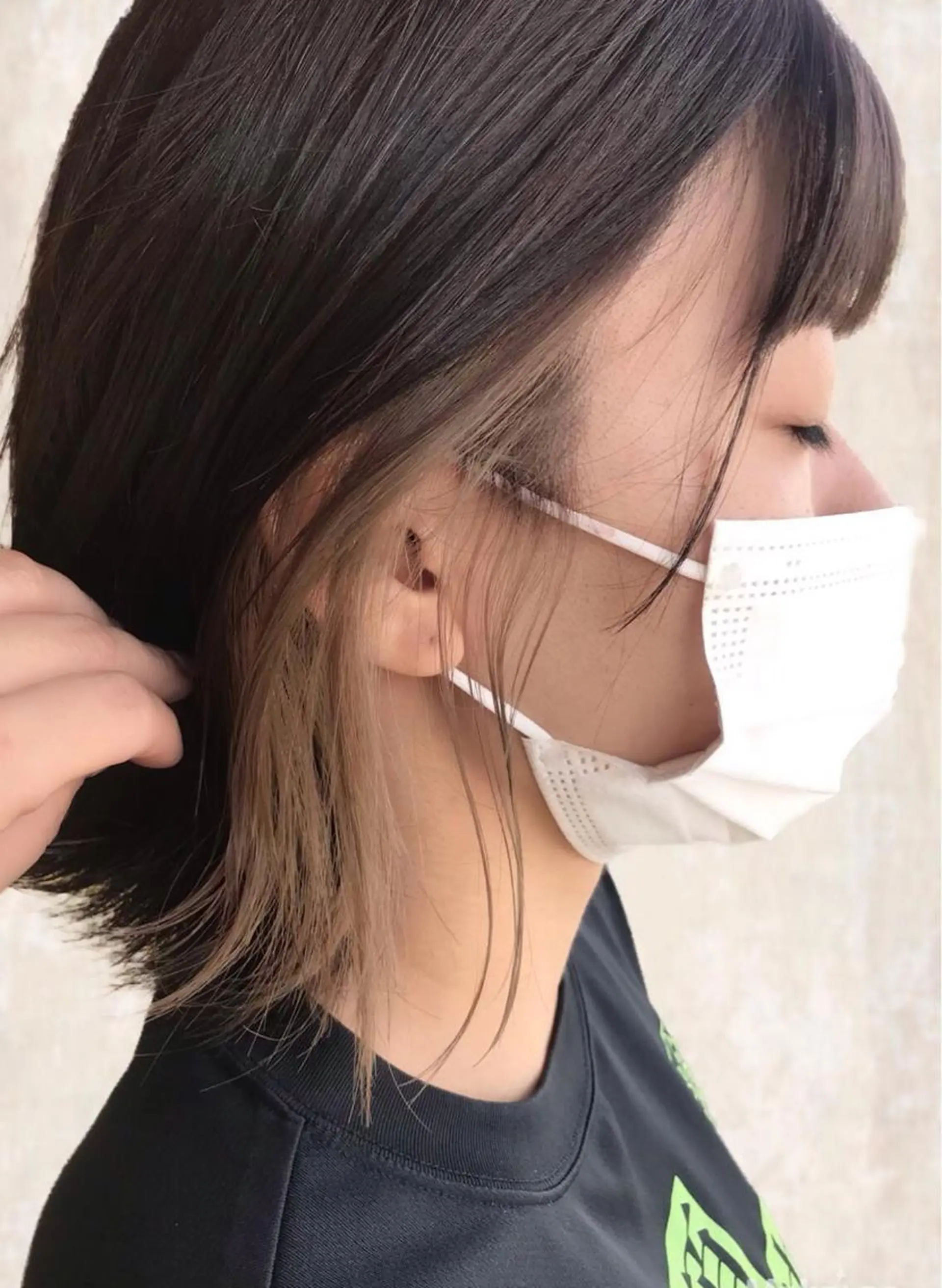 ミディアム カラー アッシュ ベージュカラー ミルクティーベージュ シルバー シルバーアッシュ ヘアカラー トリートメント hair works raptureのヘアスタイル