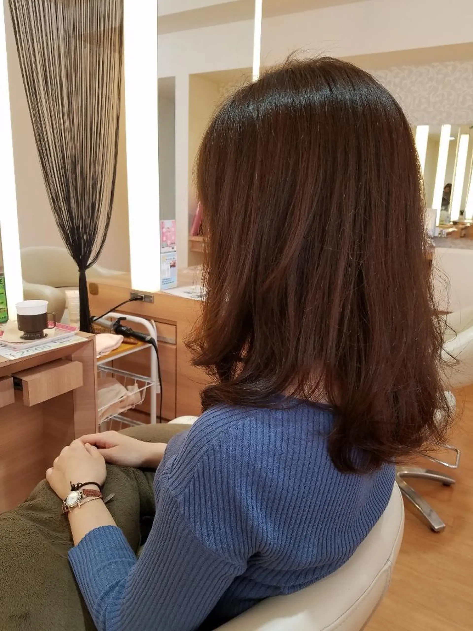 セミロング カラー ブラウンカラー ナチュラルブラウン 髪質改善/ハイライト 小林秀樹のヘアスタイル