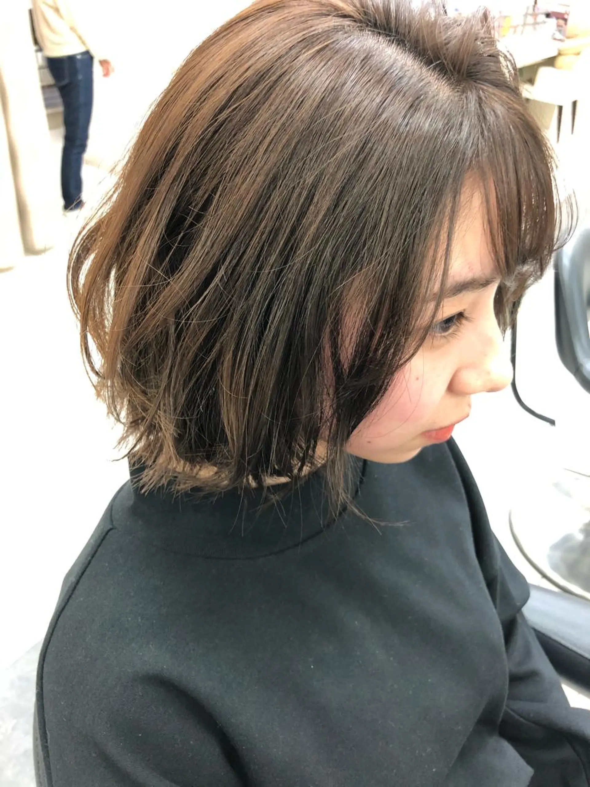 ミディアム 渕向 克海のヘアスタイル