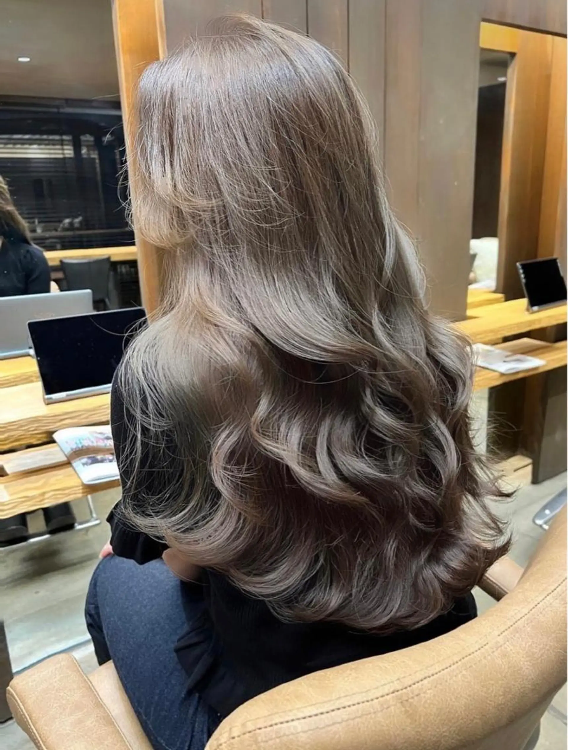 ロング カラー パーマ 廣瀬双葉 トップスタイリストのヘアスタイル