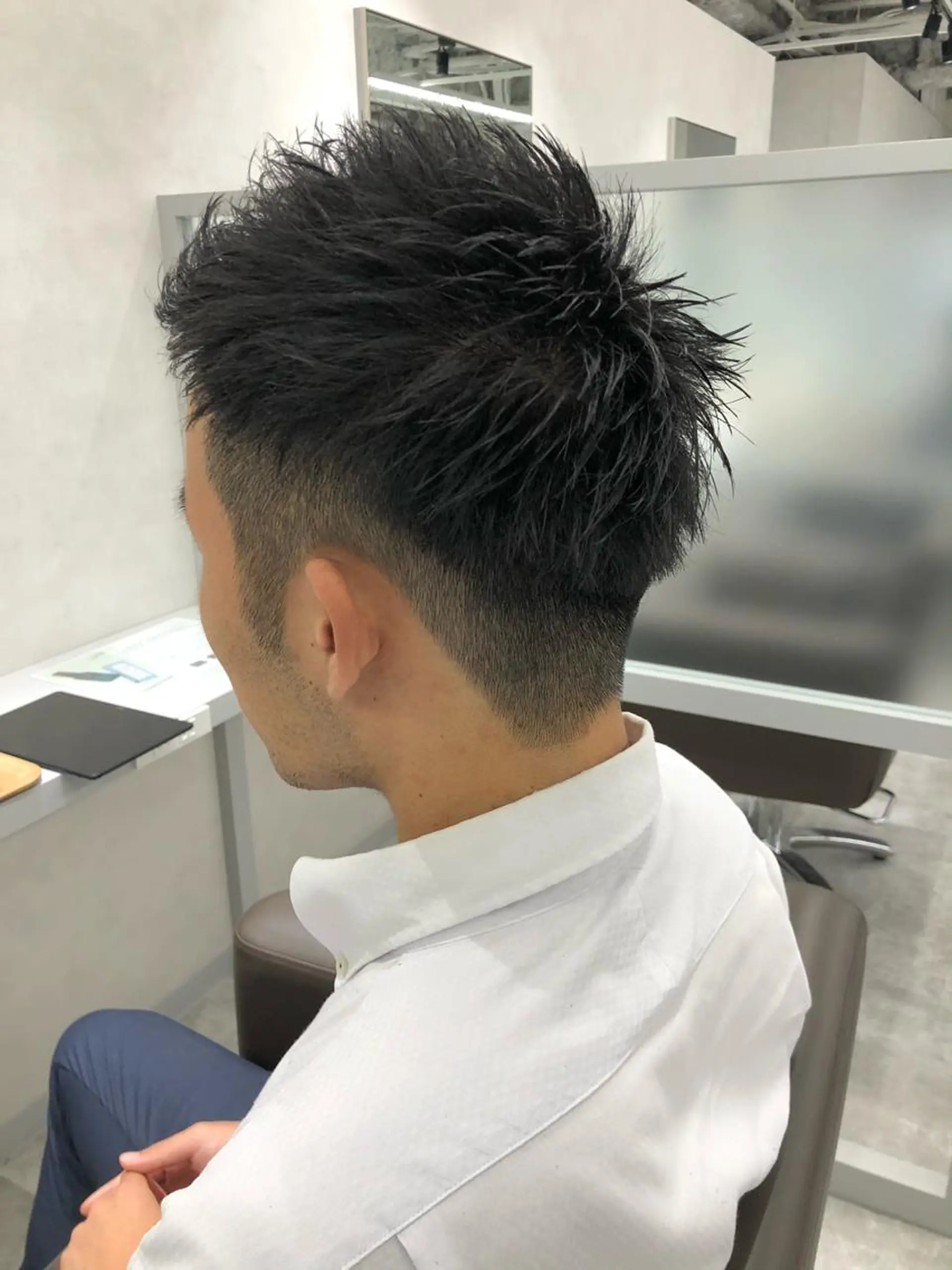 ショート カラー パーマ メンズ kiitos所属・関西センターパート メンズモデル募集のヘアスタイル