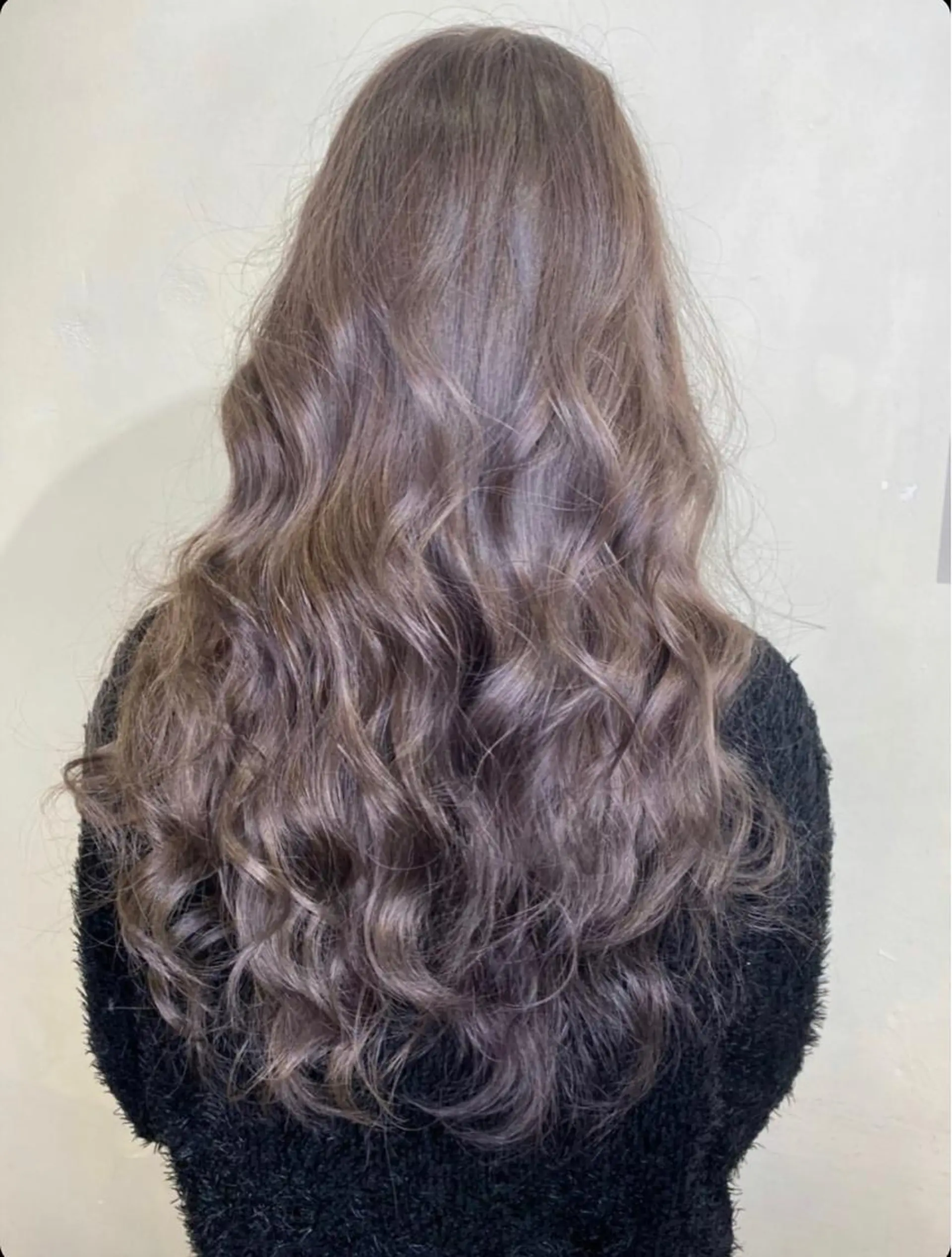 ロング カラー ブリーチ 透明感カラー グレージュ ヘアカラー サロウィン千葉所属・サロウィン千葉店 Toshikiのヘアスタイル