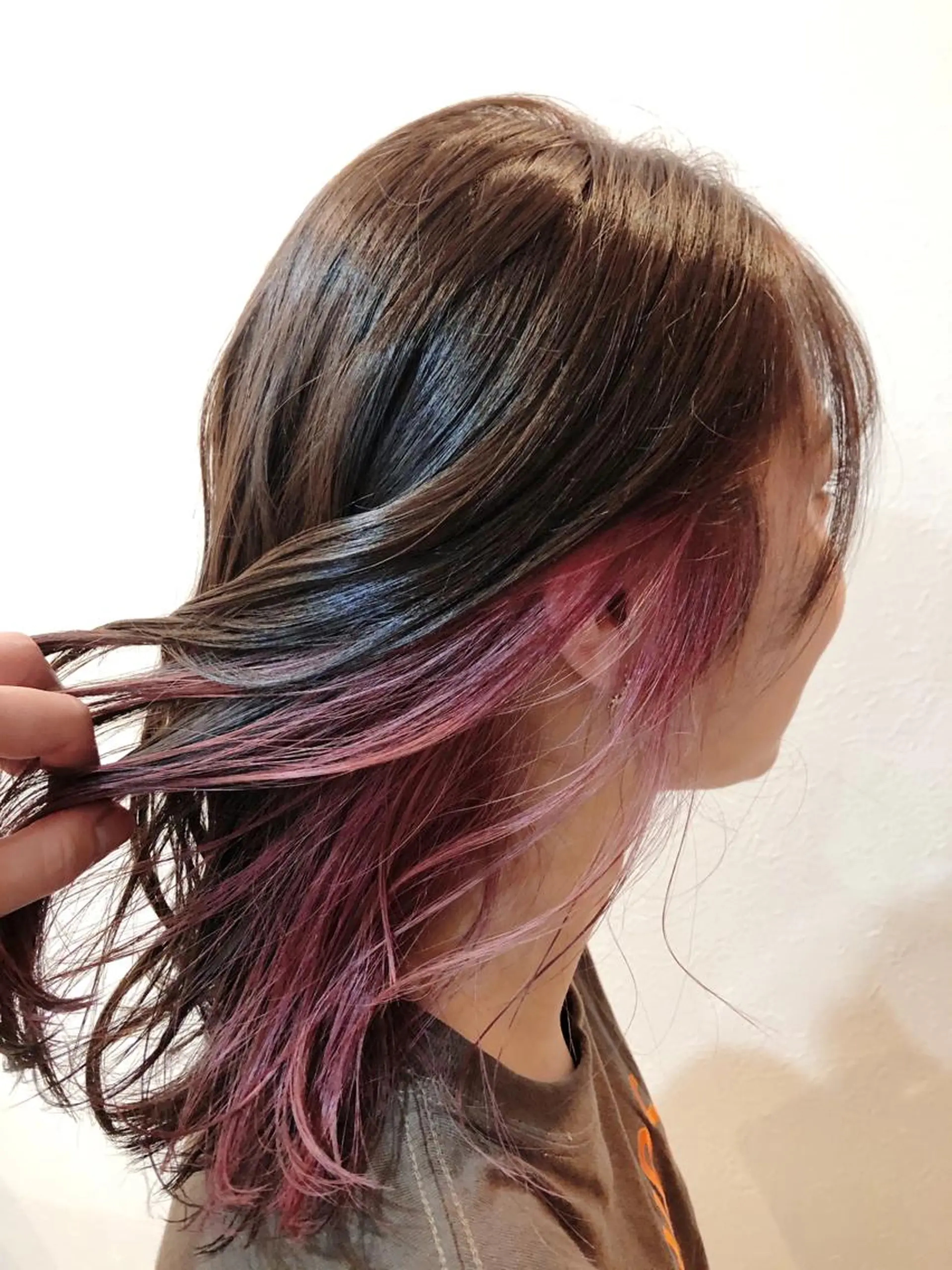 セミロング カラー パープルカラー oceano🌎小林 穂乃花のヘアスタイル