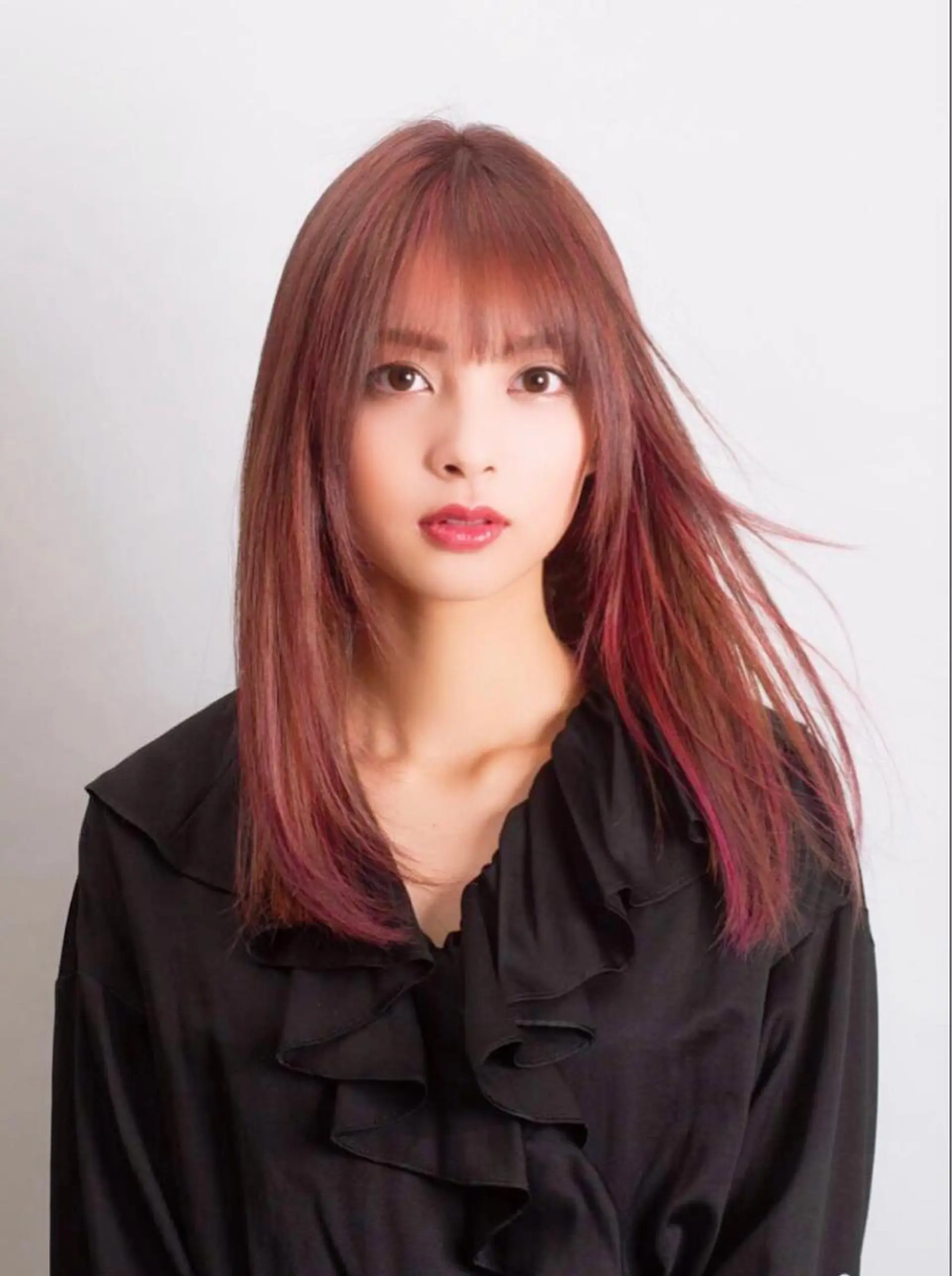 セミロング カラー ピンクカラー little×link 福岡所属・littlelink キタジマのヘアスタイル