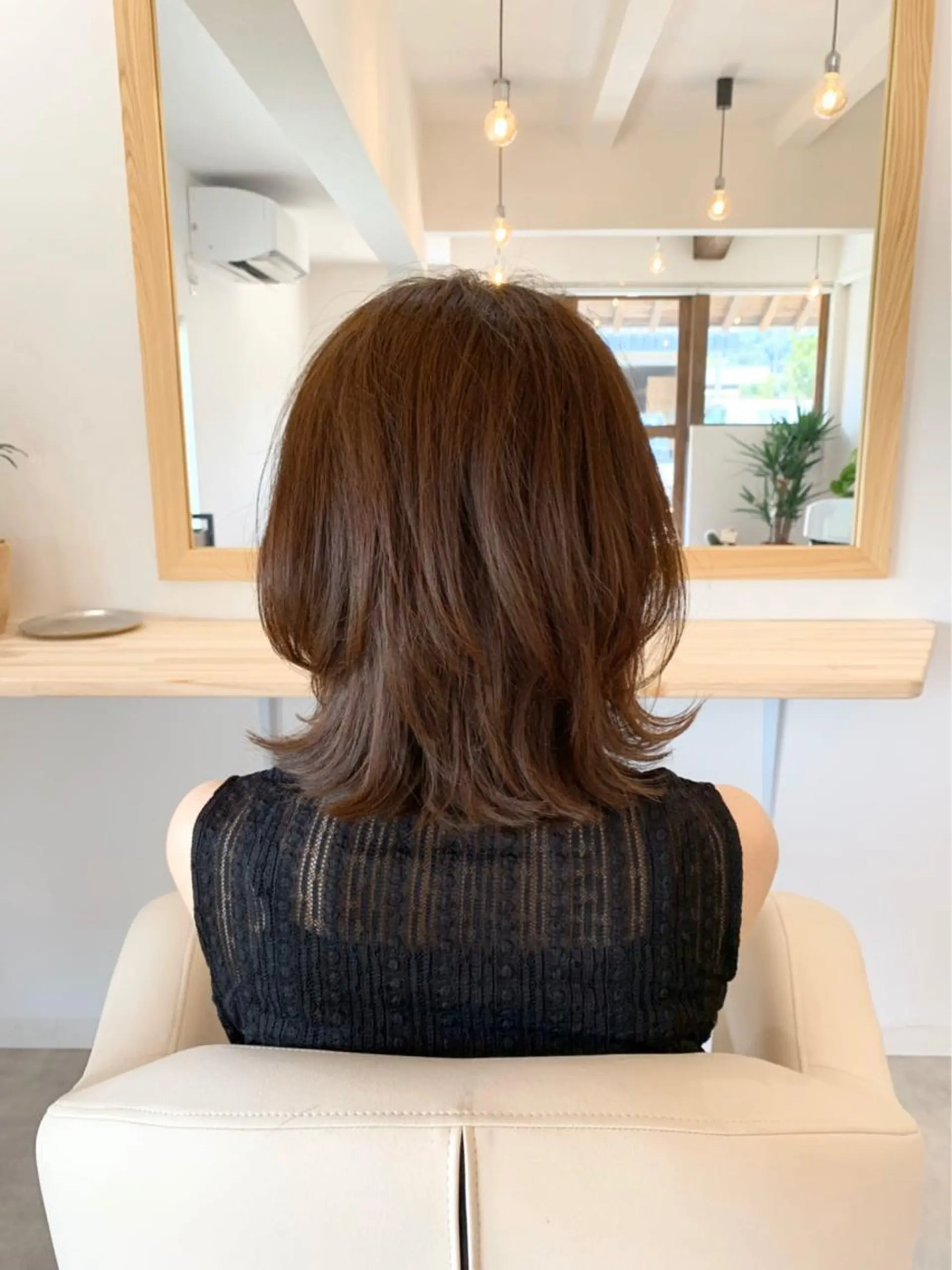 ミディアム カット 山内 瑞穂のヘアスタイル