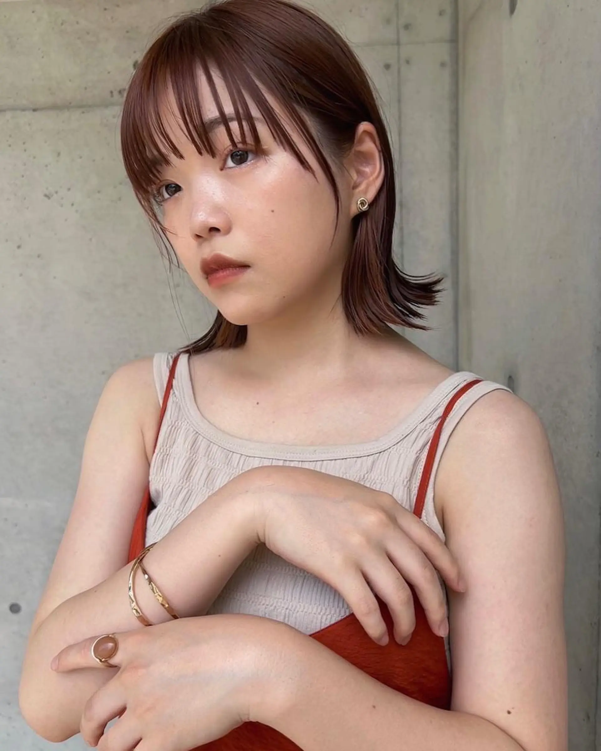 ミディアム カラー 淺井 捺央のヘアスタイル
