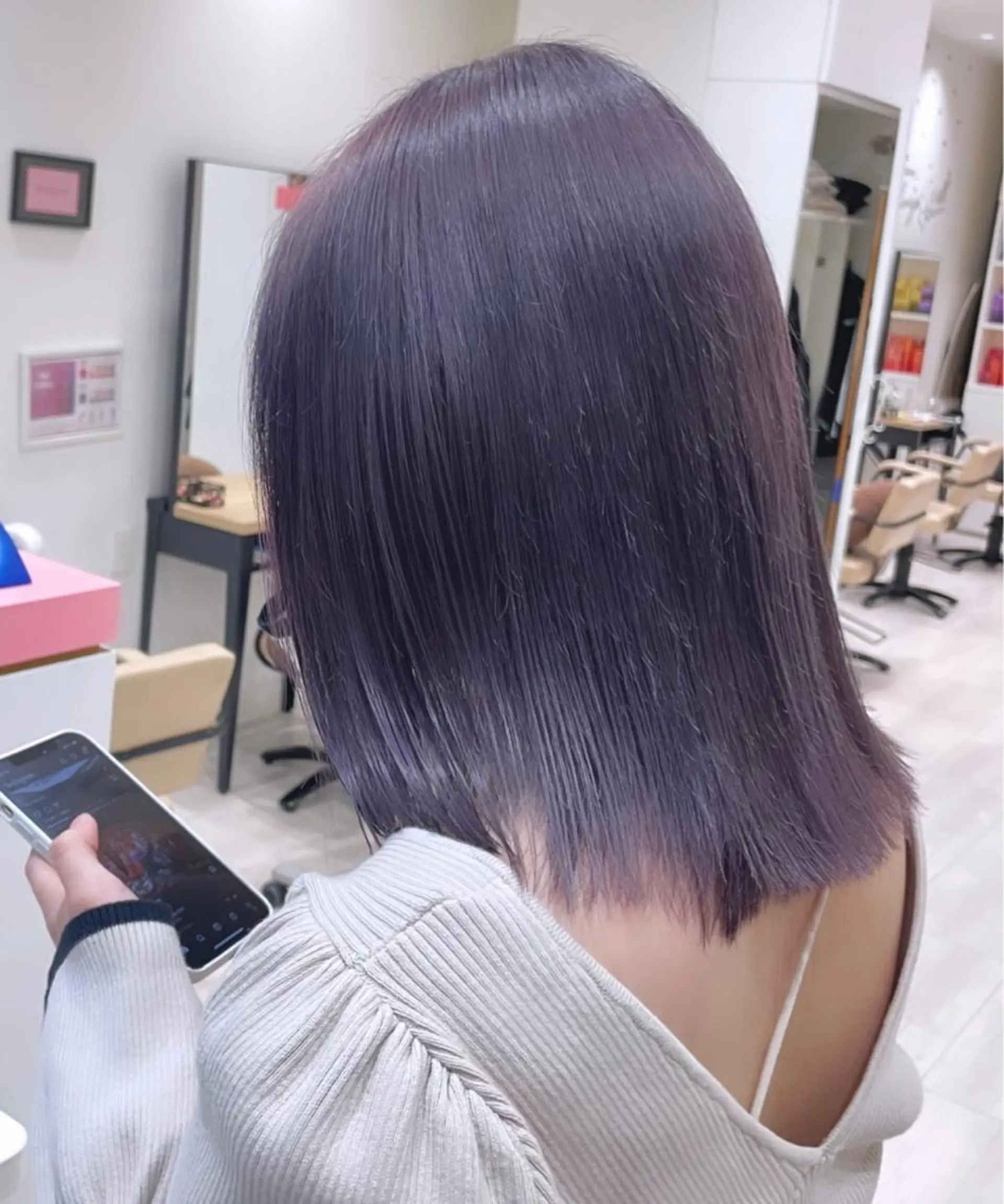 ミディアム カラー ハッシュカット レイヤー池袋のヘアスタイル