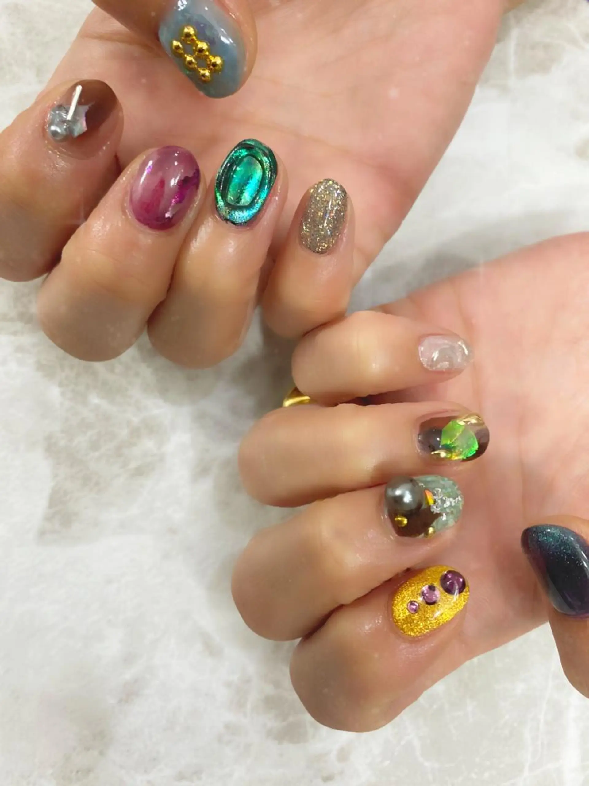 ショート ハンドネイル NAILSALON 🍔Timna🍟のネイルデザイン