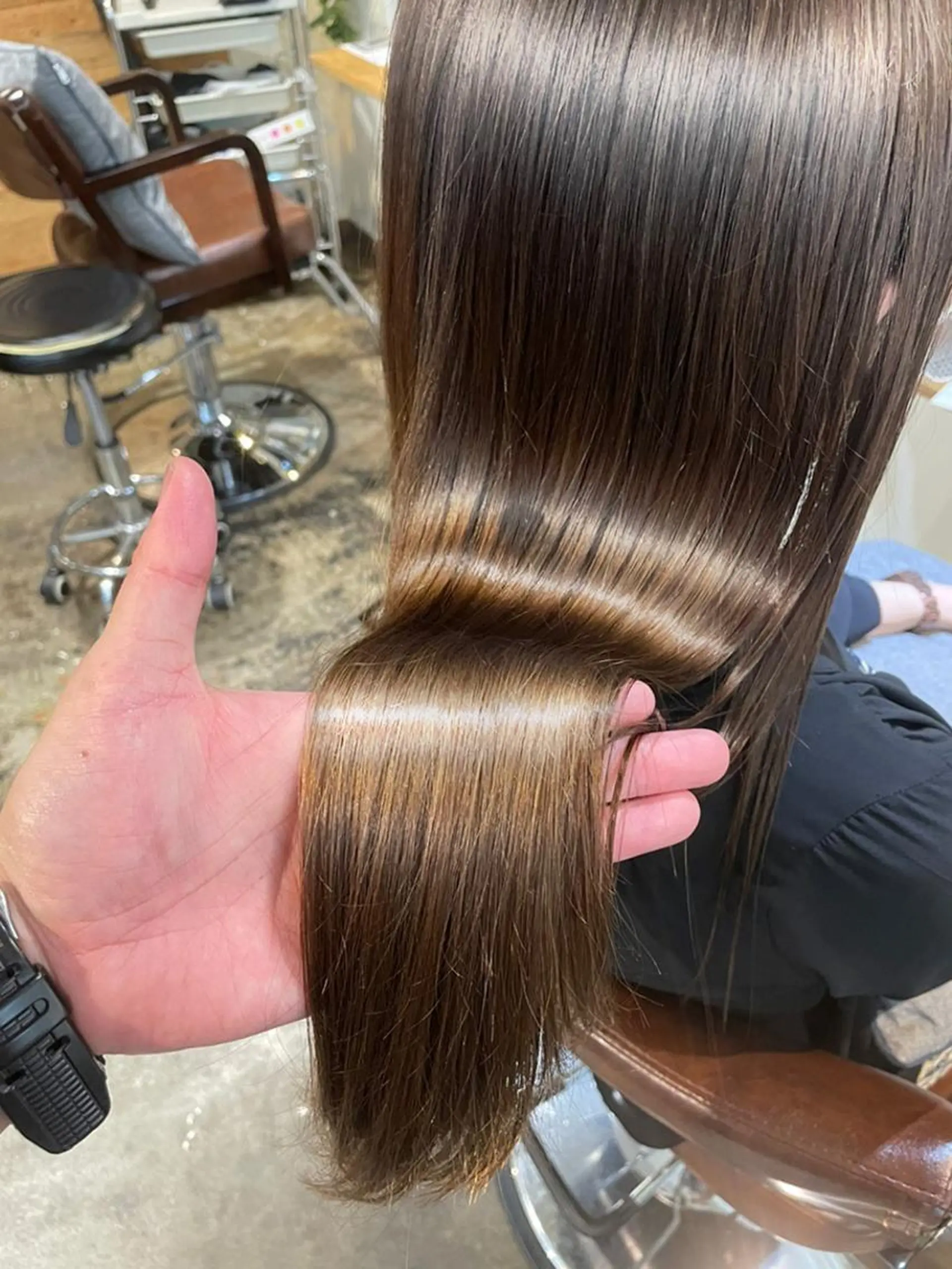 カラー キッズ ミディアム パーマ ヘアアレンジ メンズ ミディアムパーマ メンズバレイヤージュ メンズブリーチ メンズハイライト メンズハイトーン ROW町田🌹 大人可愛い/艶髪改善のヘアスタイル