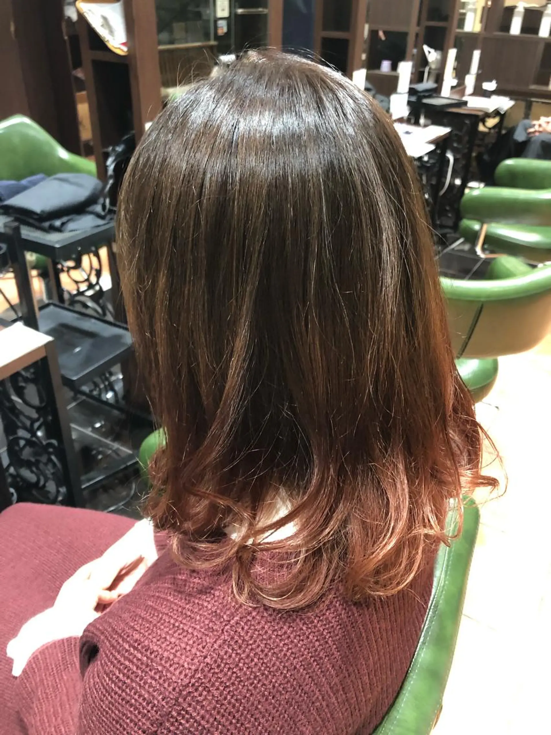 ミディアム カット 加瀬 真弓のヘアスタイル